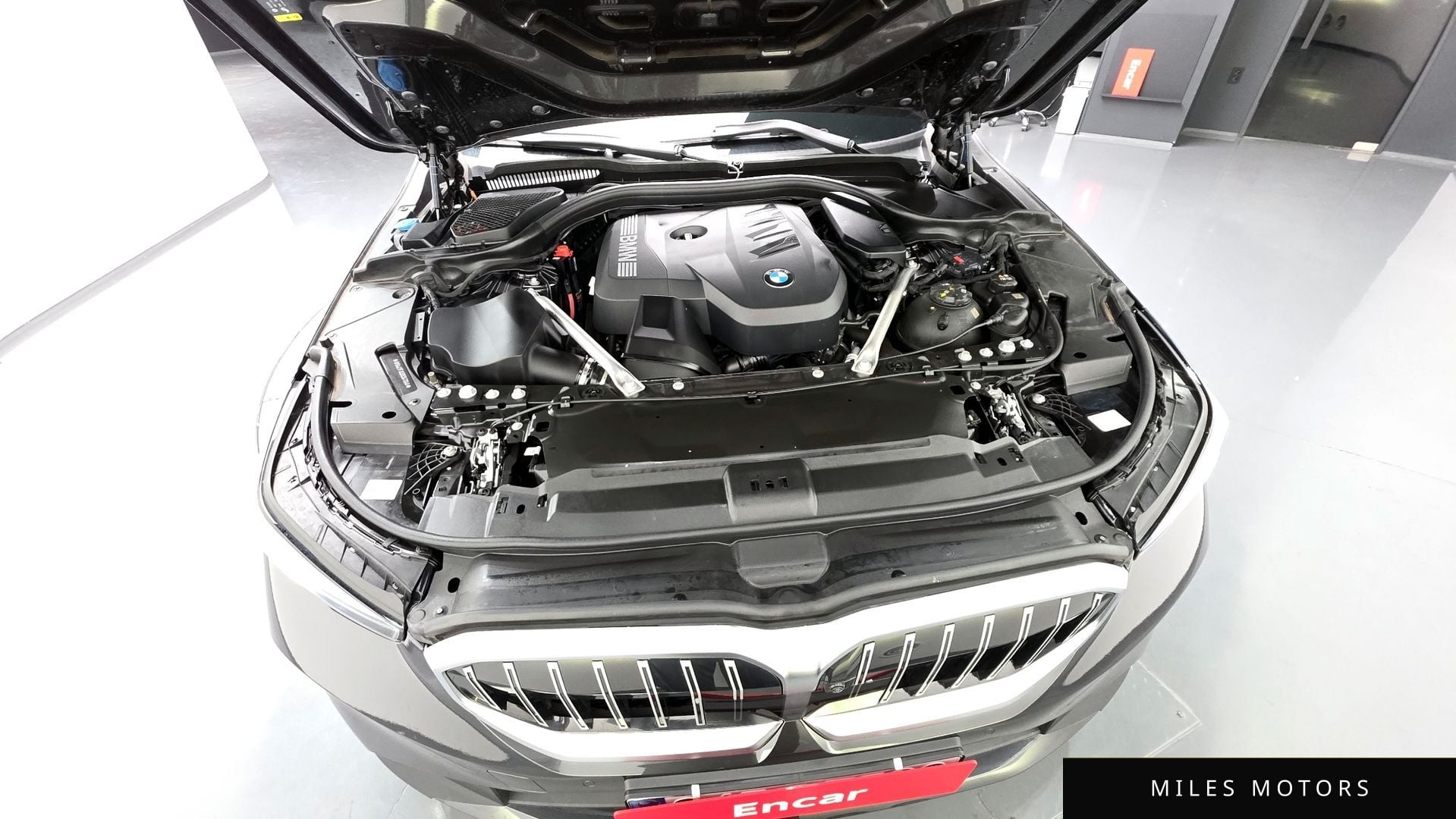 BMW 5 Series (G60) 2024 — миниатюра 6