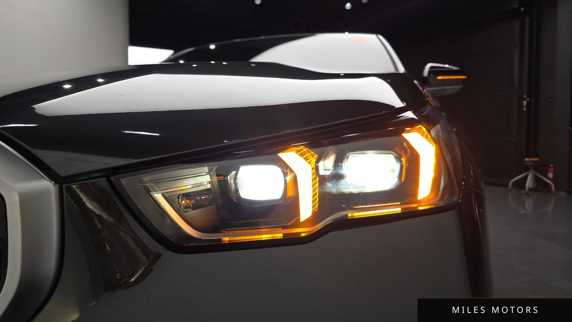 BMW 5 Series (G60) 2024 — миниатюра 8