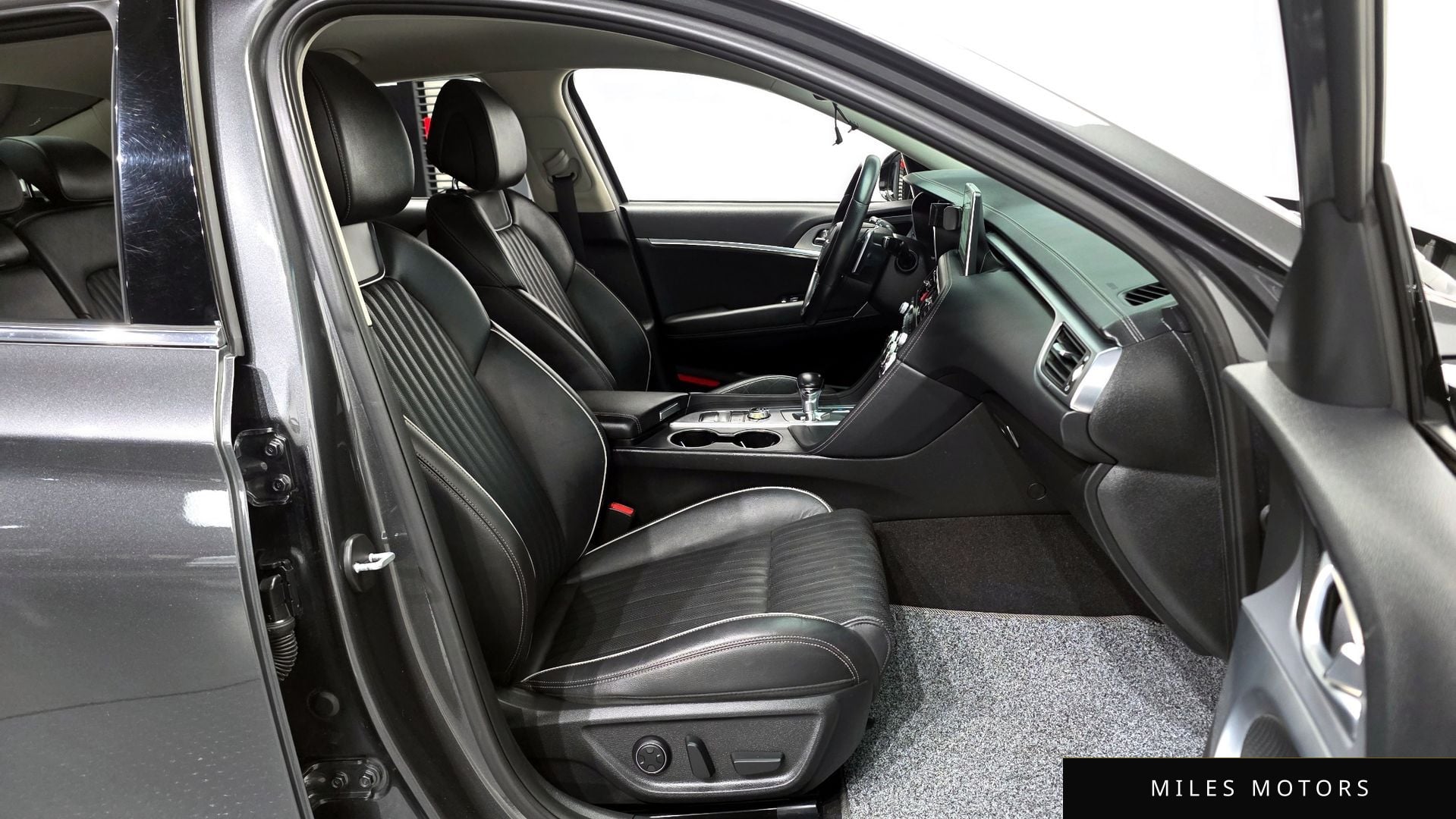 Genesis G70 2020 — миниатюра 11