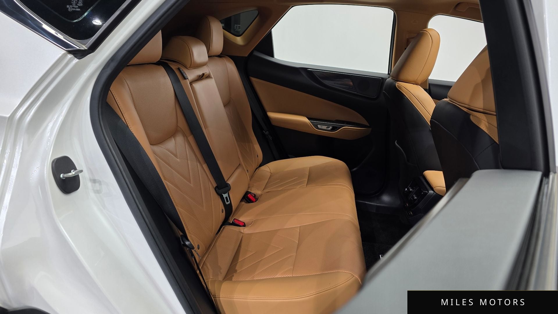Лексус NX350h 2024 — миниатюра 11