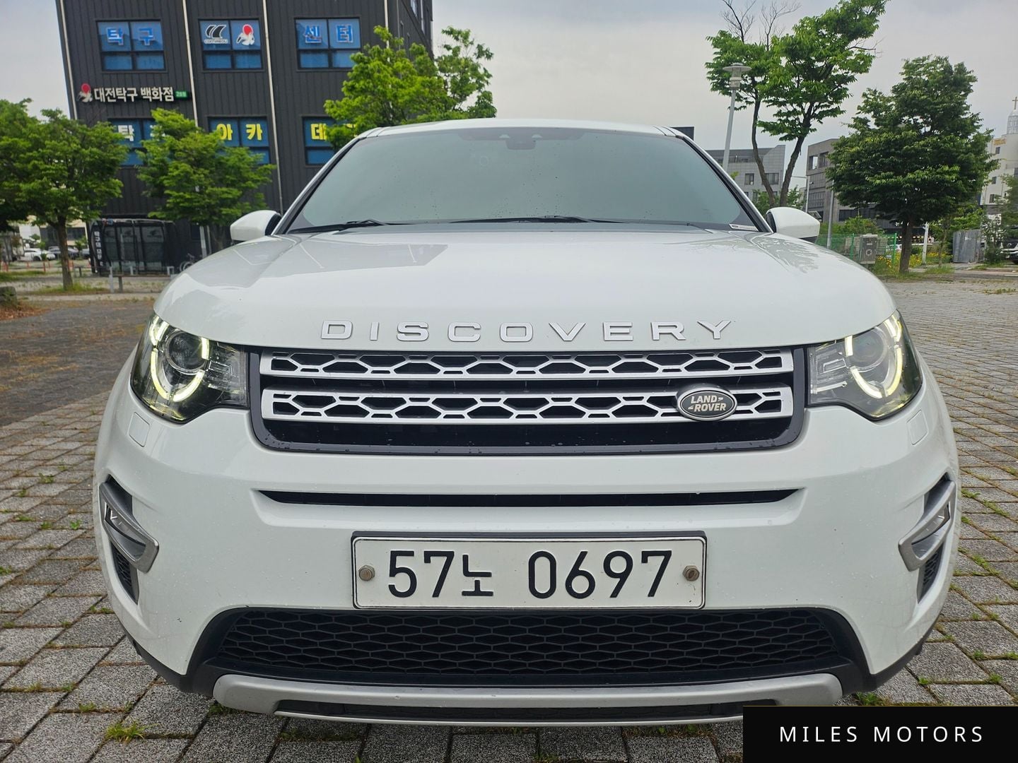 Land Rover Discovery Sport 2016 — фото 1 из 12