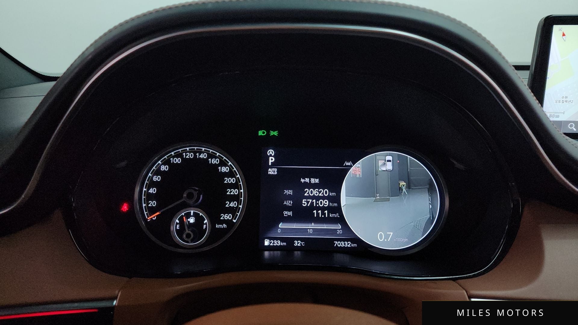 Genesis GV70 2022 — миниатюра 11
