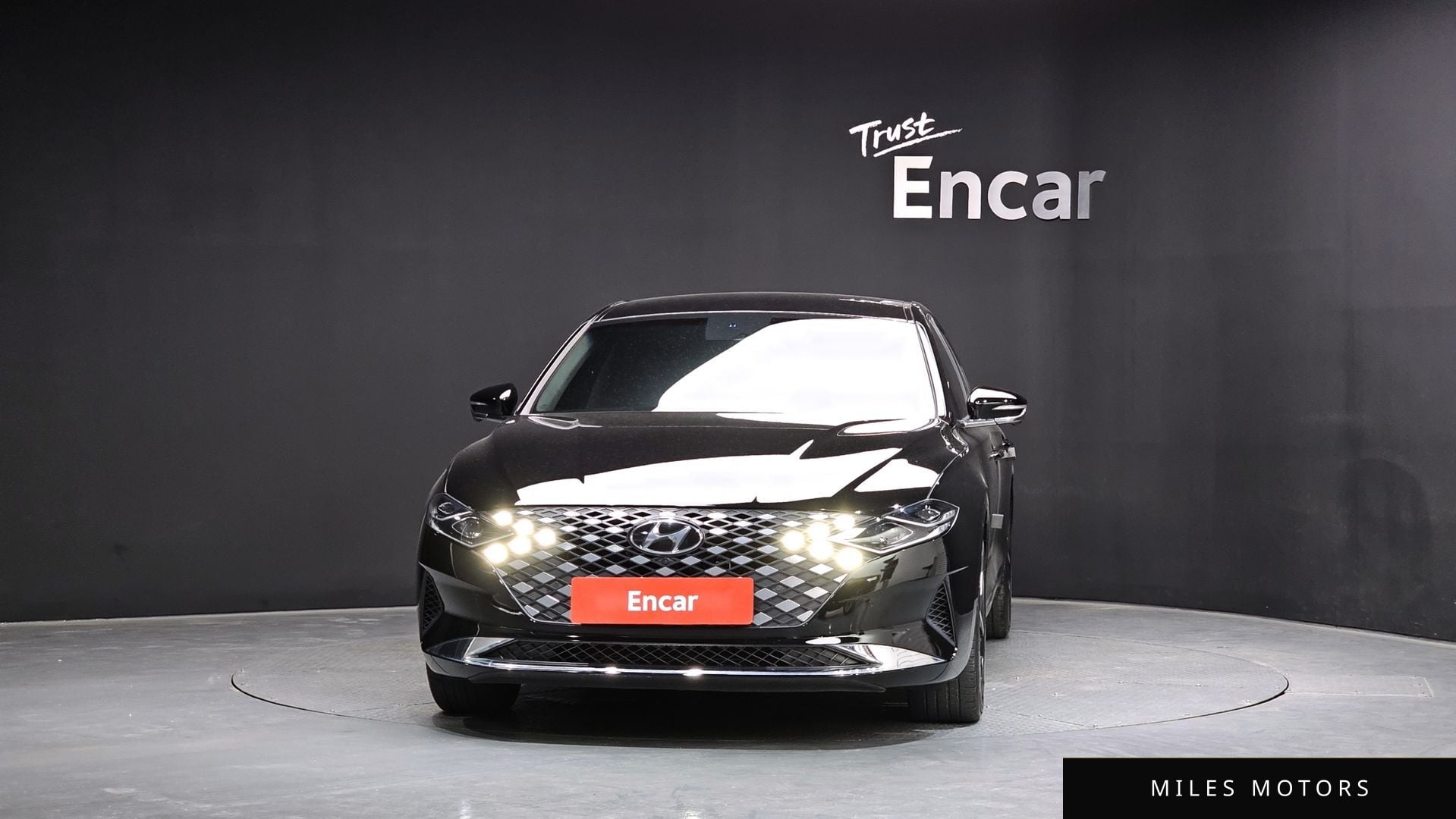Hyundai Grandeur 2022 — миниатюра 2