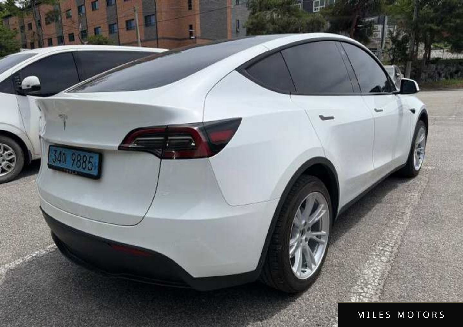 Tesla Model Y 2024 — миниатюра 6
