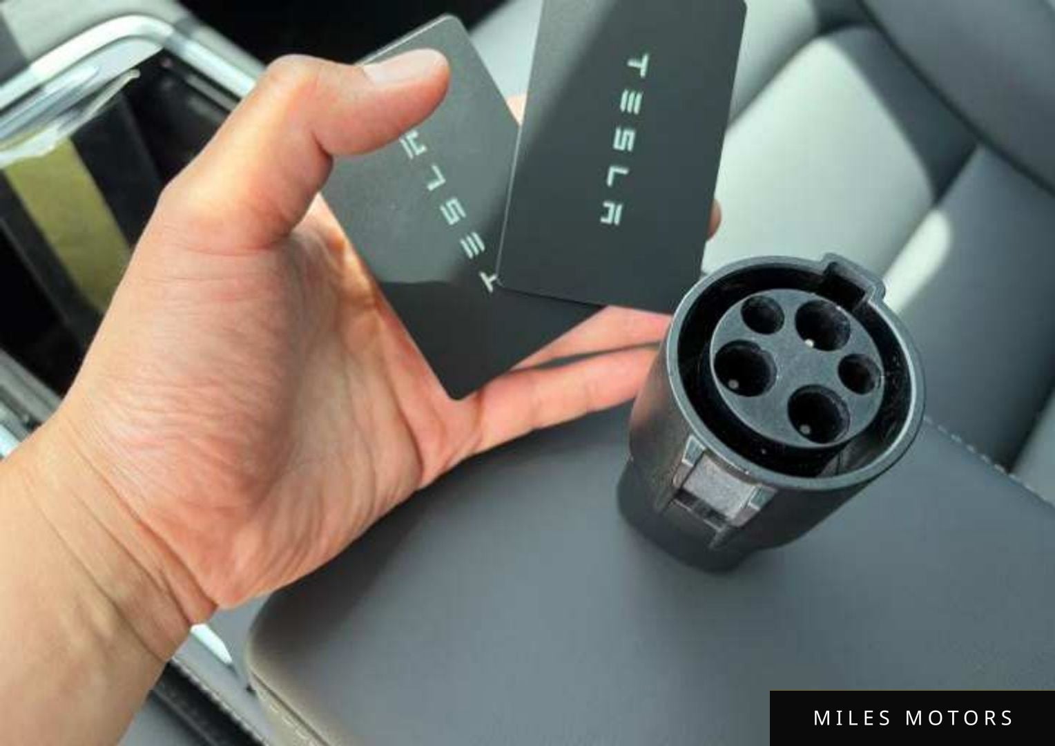 Tesla Model Y 2024 — миниатюра 12