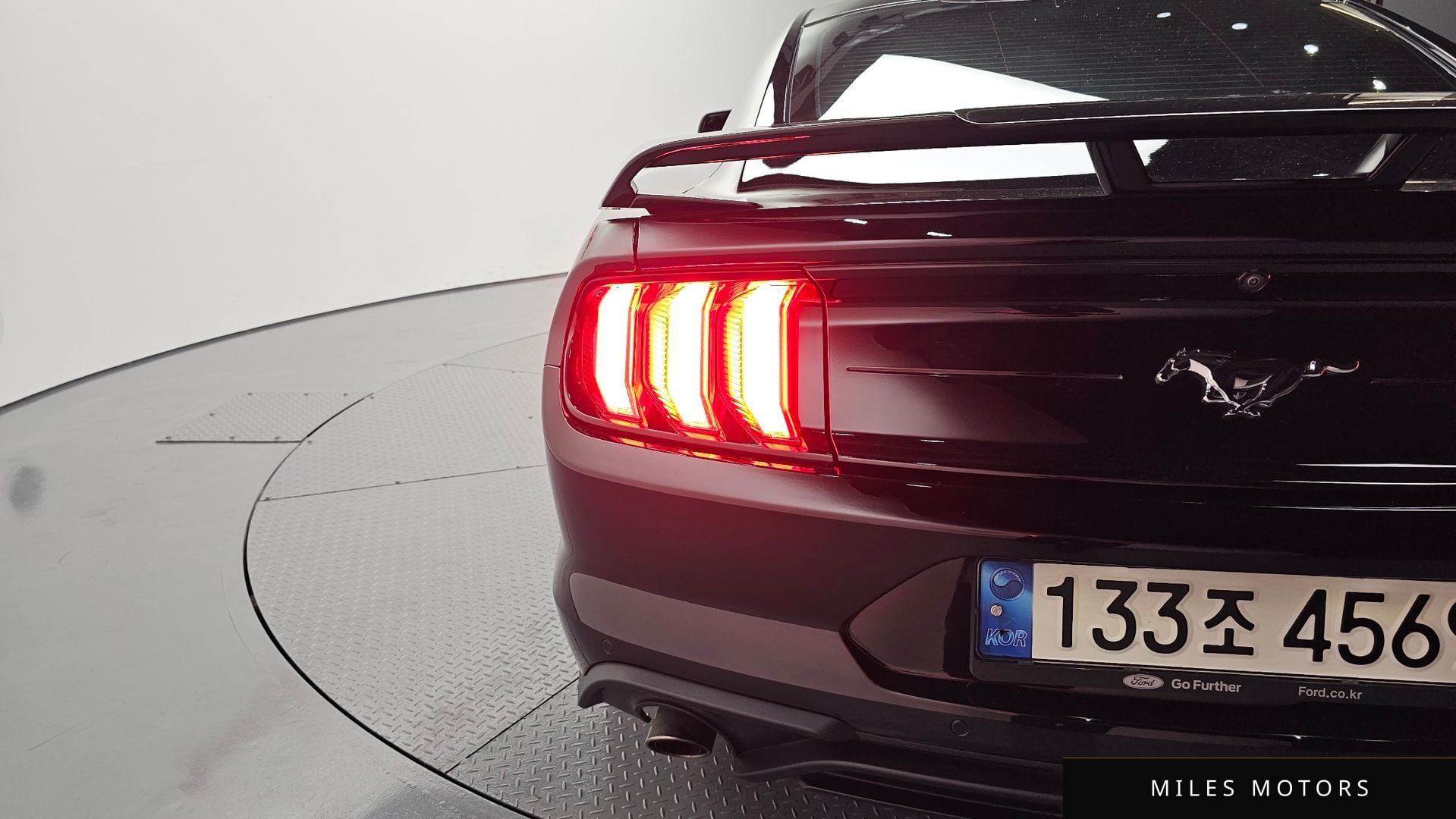 Ford Mustang 2021 — миниатюра 9