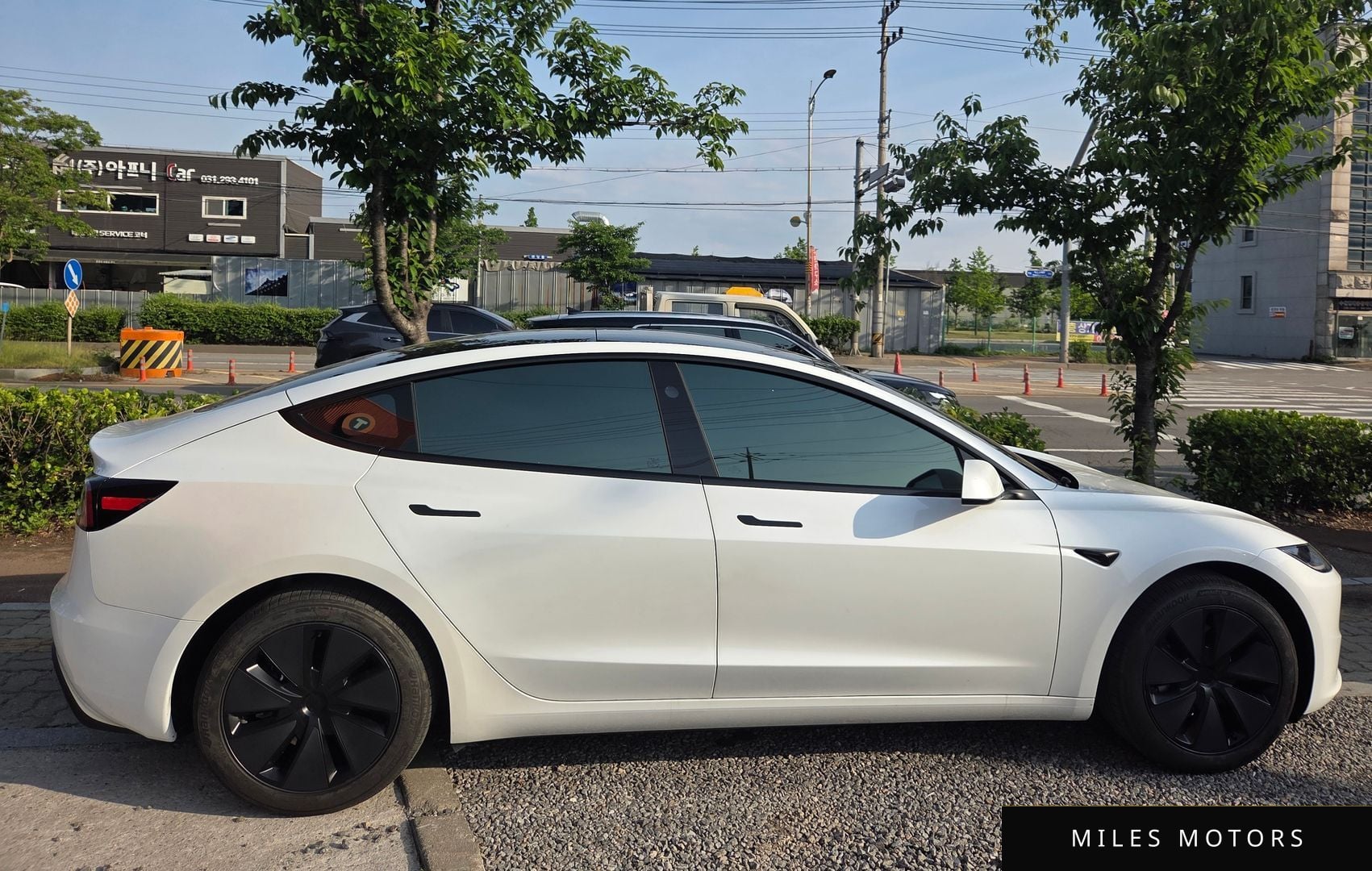 Tesla Model 3 2025 — миниатюра 2