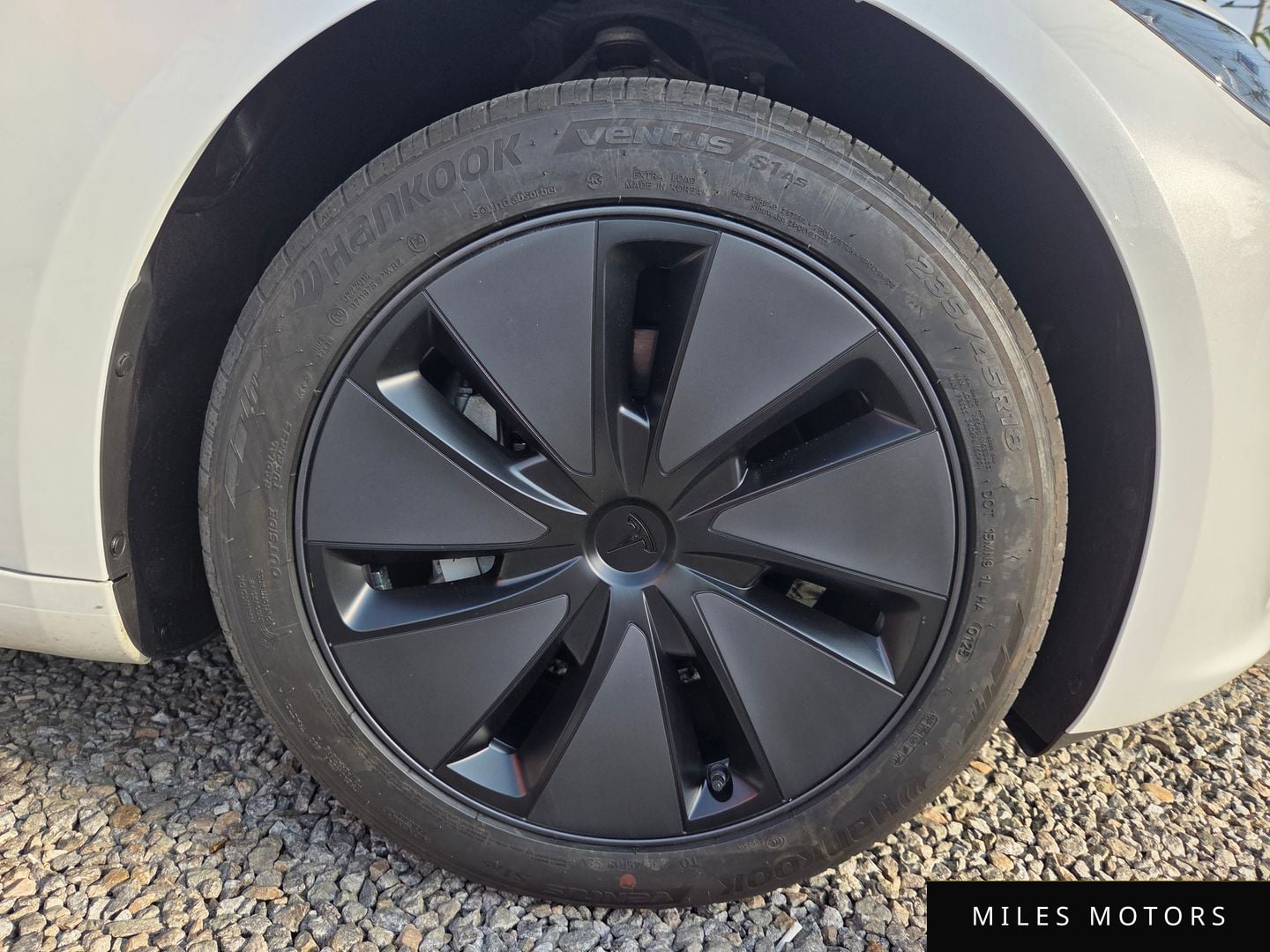 Tesla Model 3 2025 — миниатюра 5