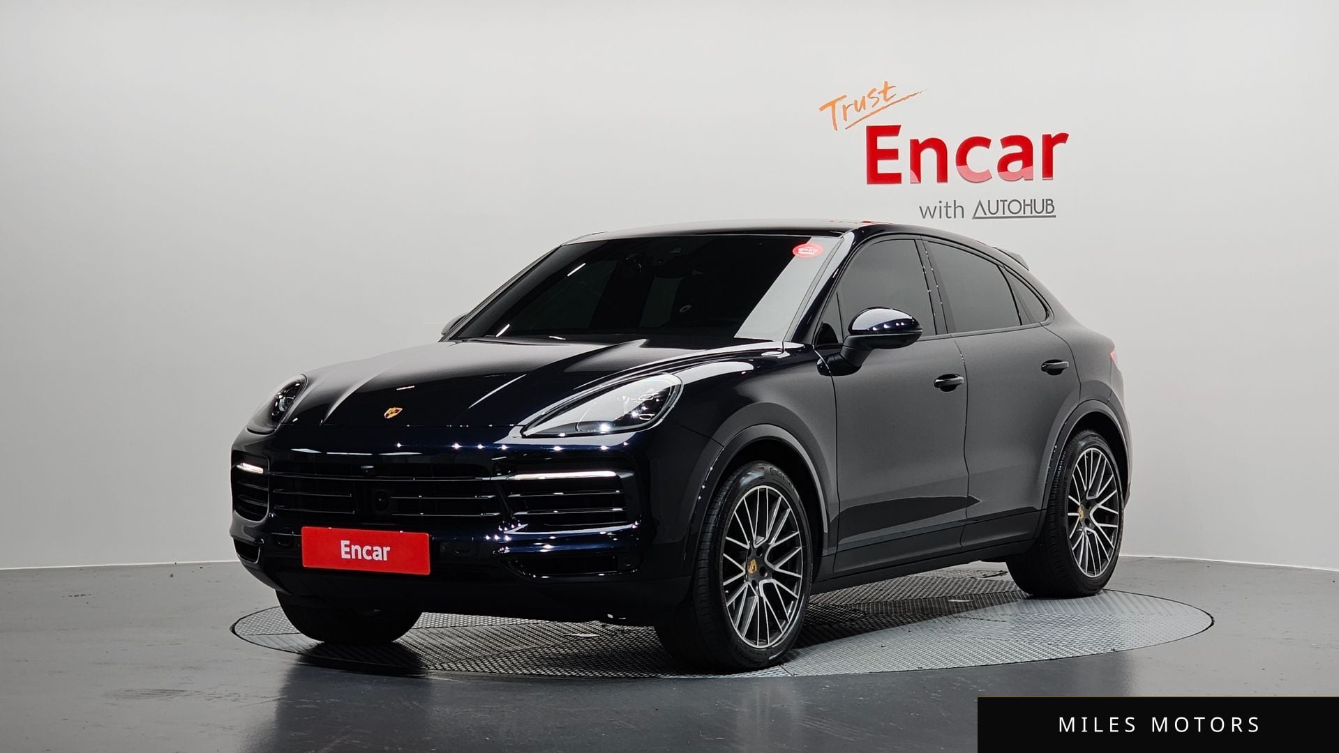 Porsche Cayenne 2022 — фото 1 из 12