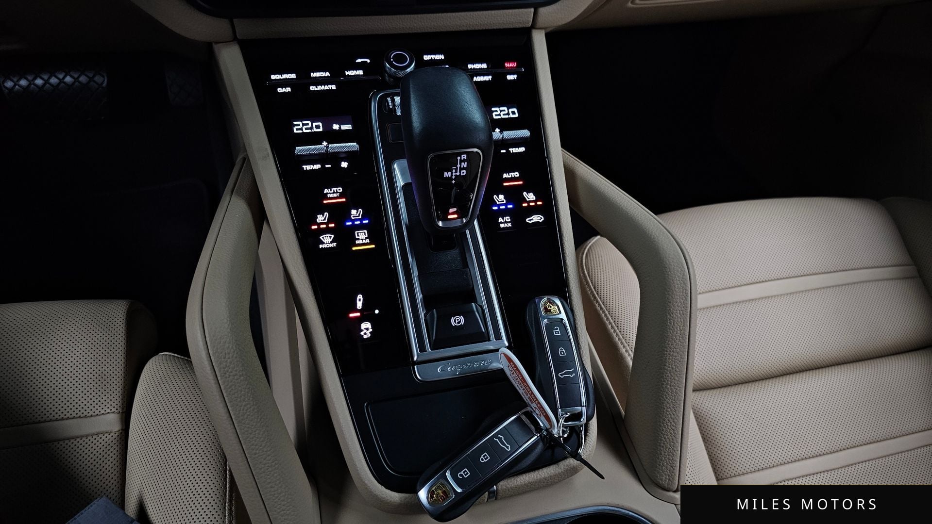 Porsche Cayenne 2022 — миниатюра 9