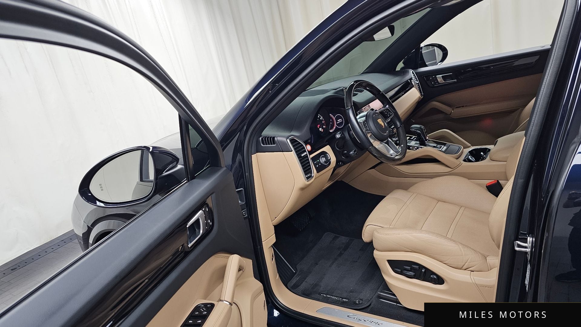 Porsche Cayenne 2022 — миниатюра 10