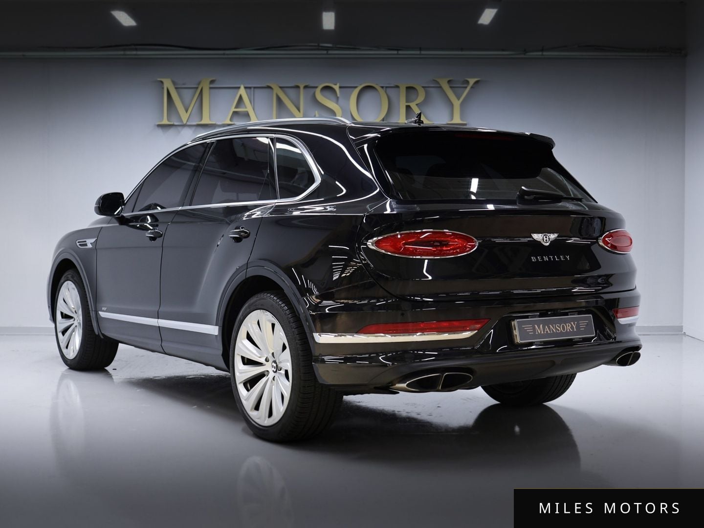 Bentley Bentayga 2022 — миниатюра 4