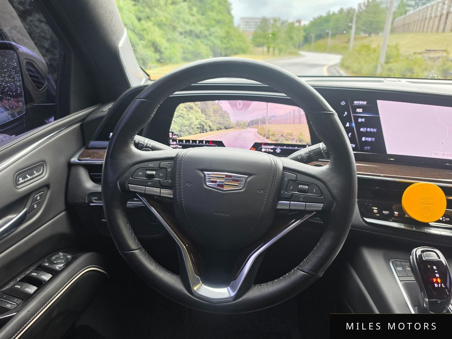Cadillac Escalade 2021 — миниатюра 9