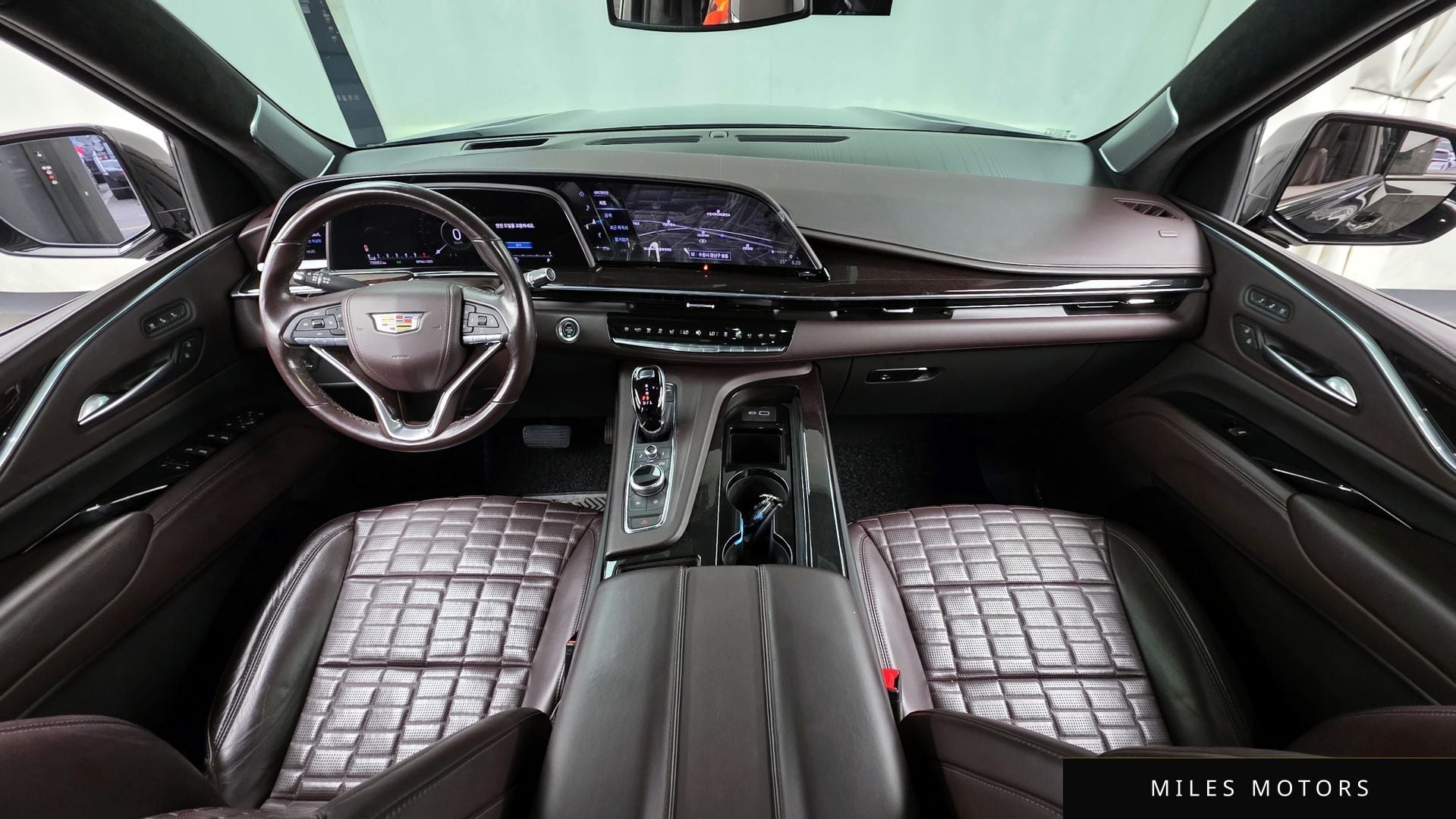 Cadillac Escalade 2021 — миниатюра 10