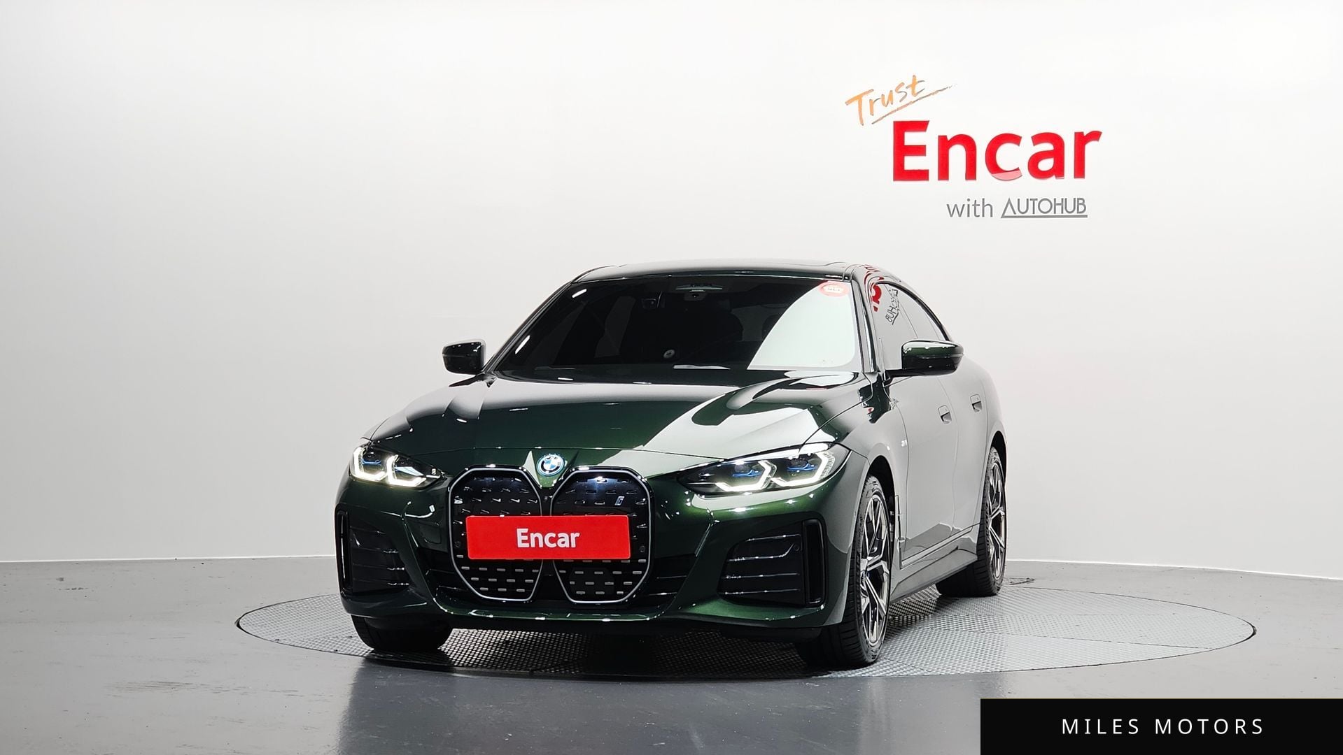 BMW i4 2022 — миниатюра 3