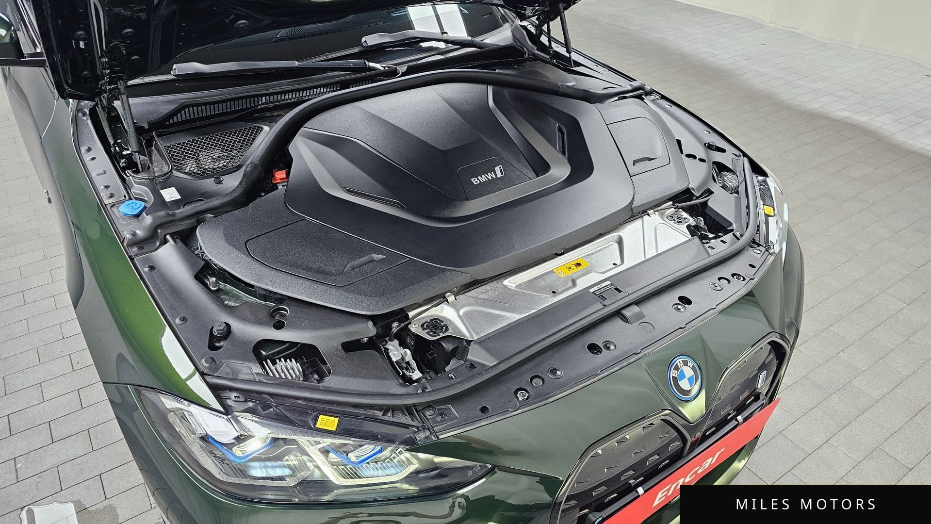 BMW i4 2022 — миниатюра 6
