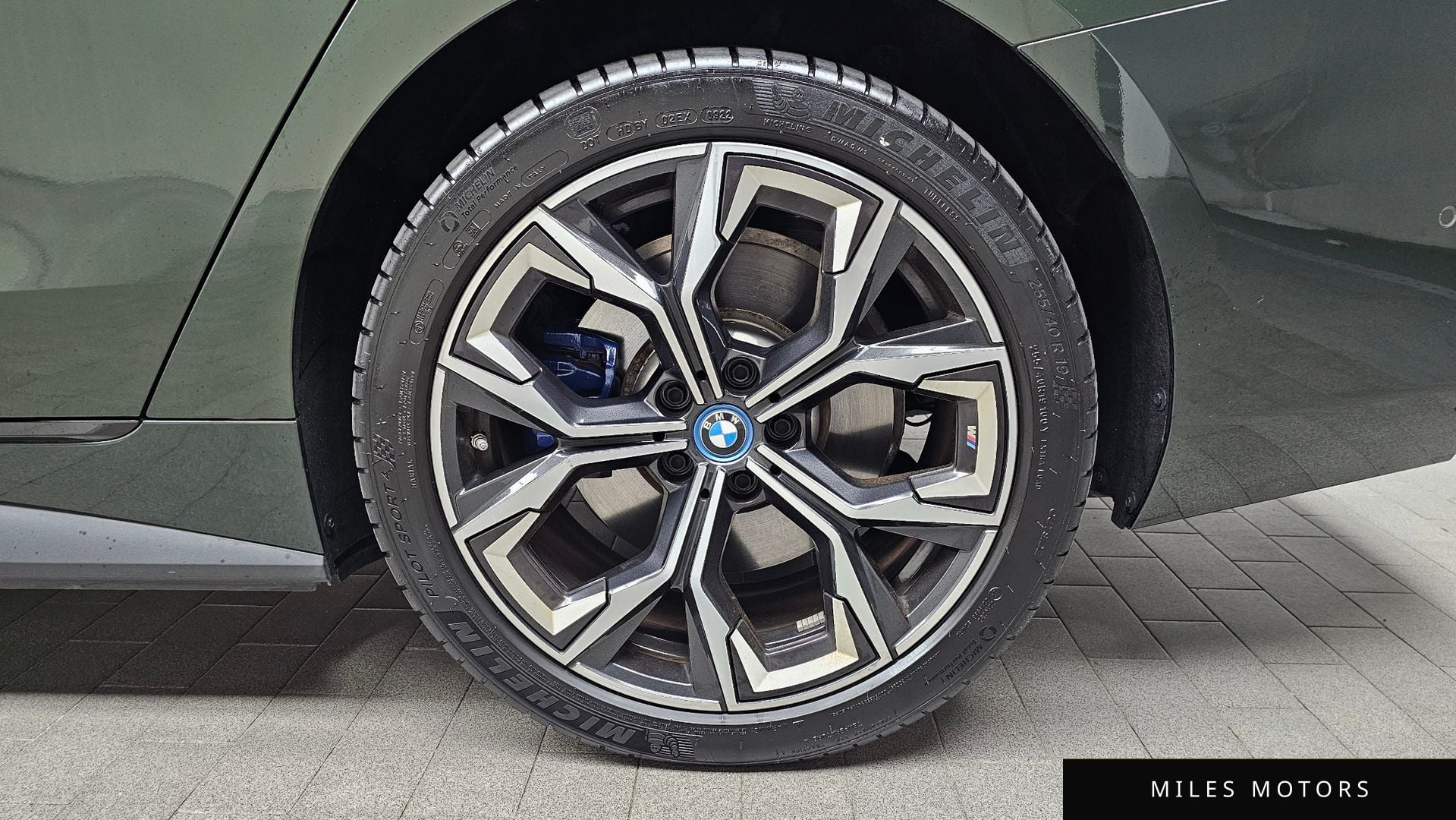 BMW i4 2022 — миниатюра 7