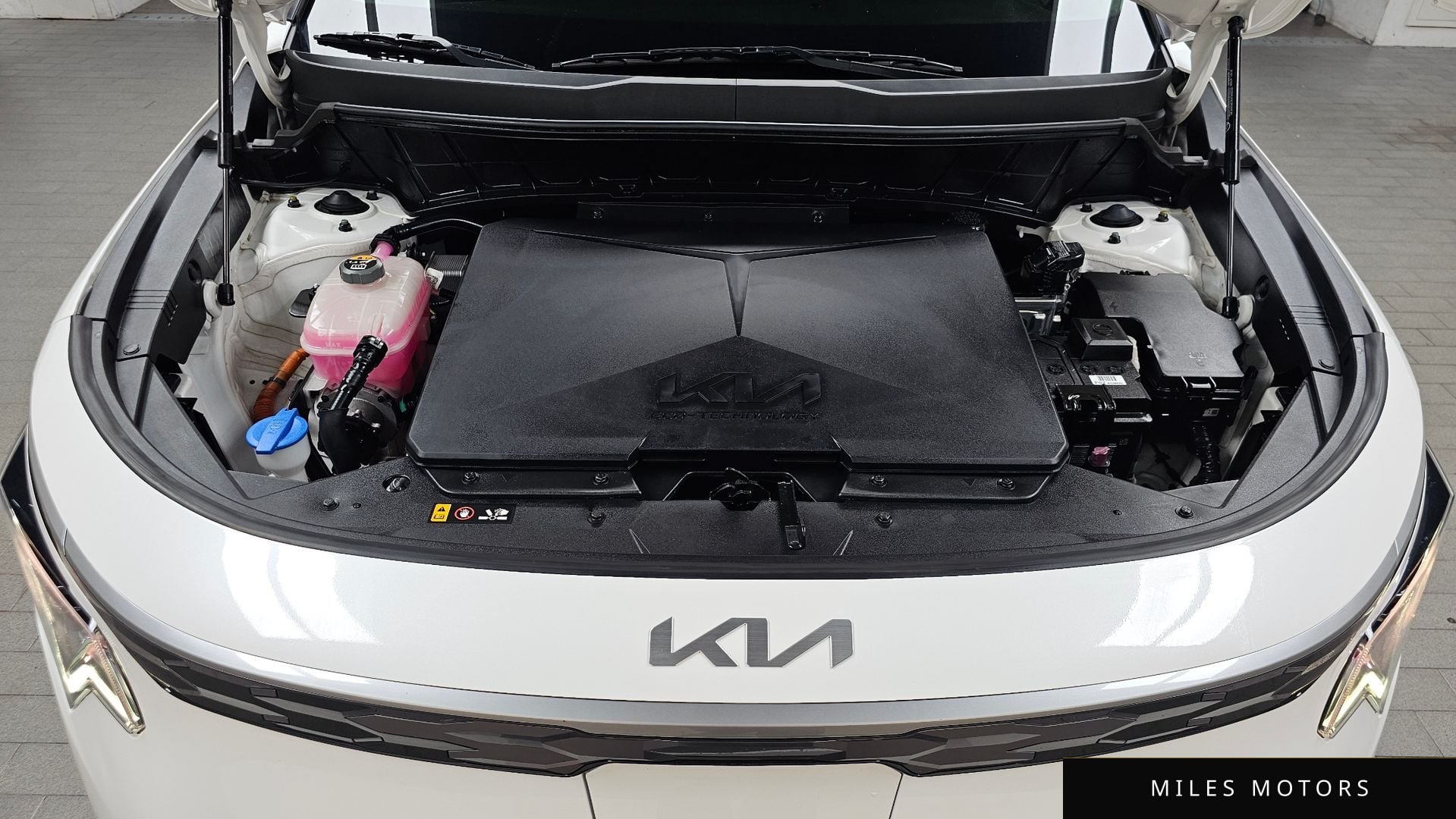 Kia Niro 2023 — миниатюра 6