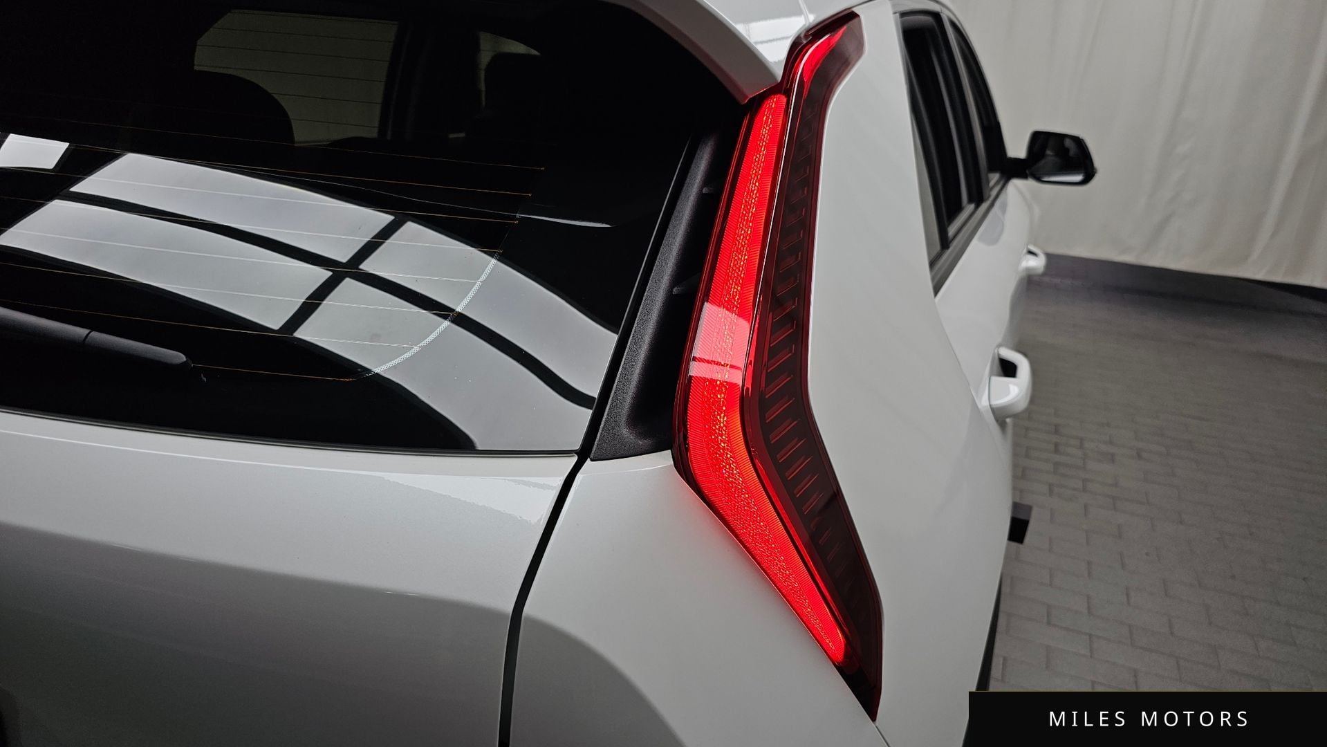 Kia Niro 2023 — миниатюра 9