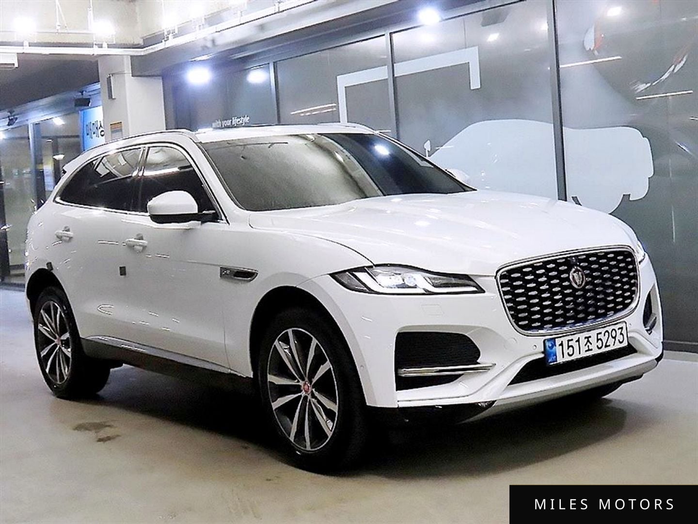Jaguar F-PACE 2021 — фото 1 из 12