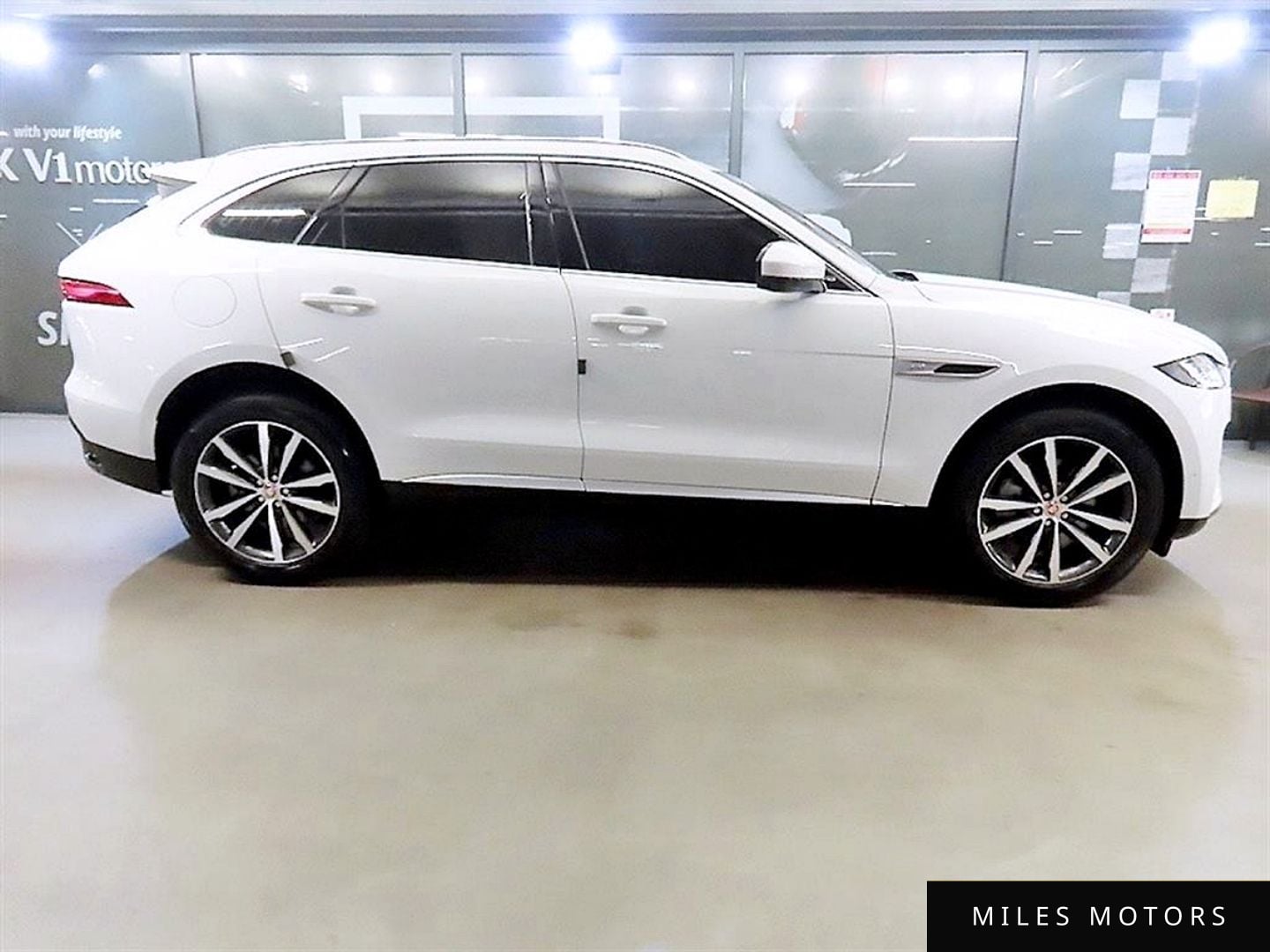 Jaguar F-PACE 2021 — миниатюра 3