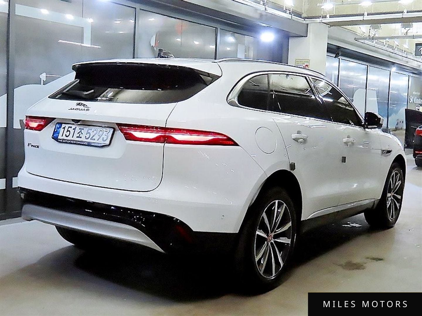 Jaguar F-PACE 2021 — миниатюра 4