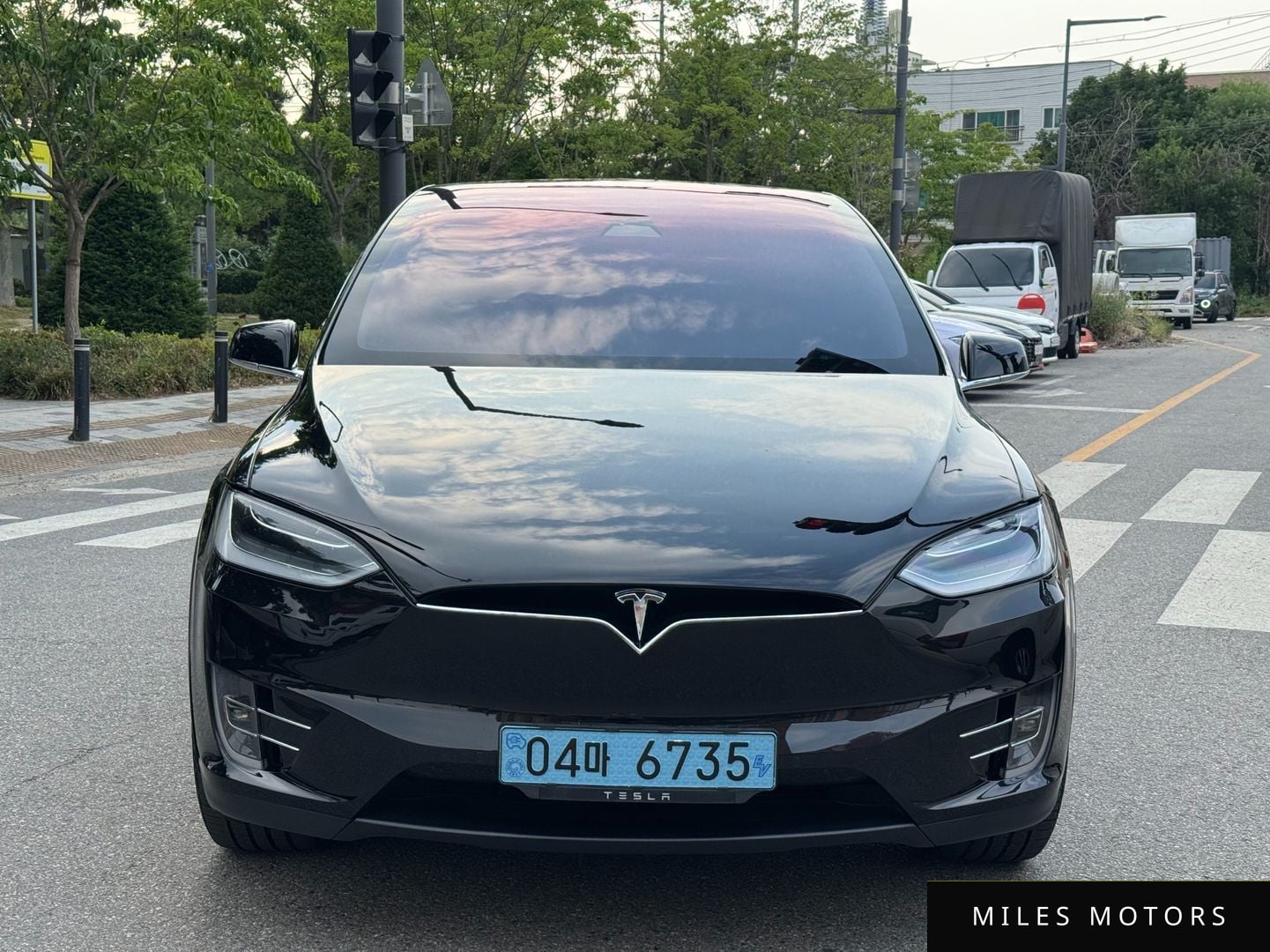 Tesla Model X 2018 — миниатюра 3