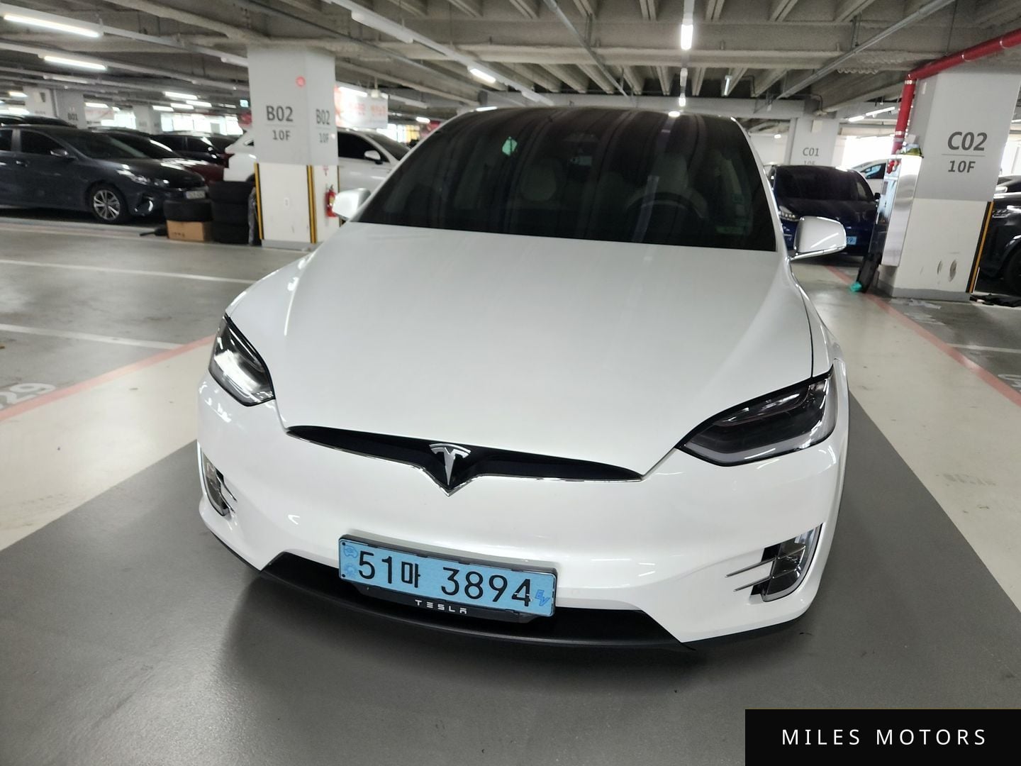 Tesla Model X 2019 — фото 1 из 12