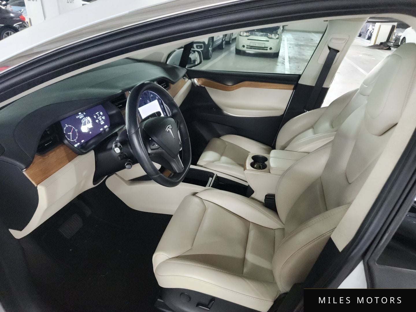 Tesla Model X 2019 — миниатюра 9