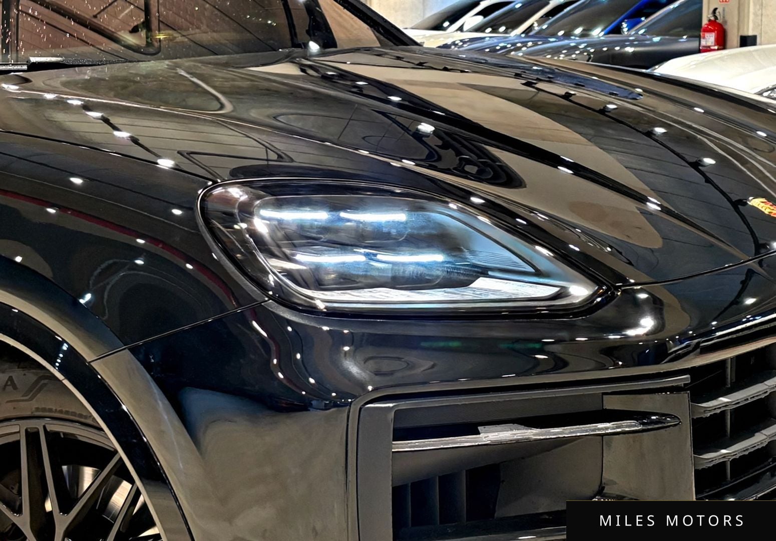 Porsche Cayenne 2024 — миниатюра 3