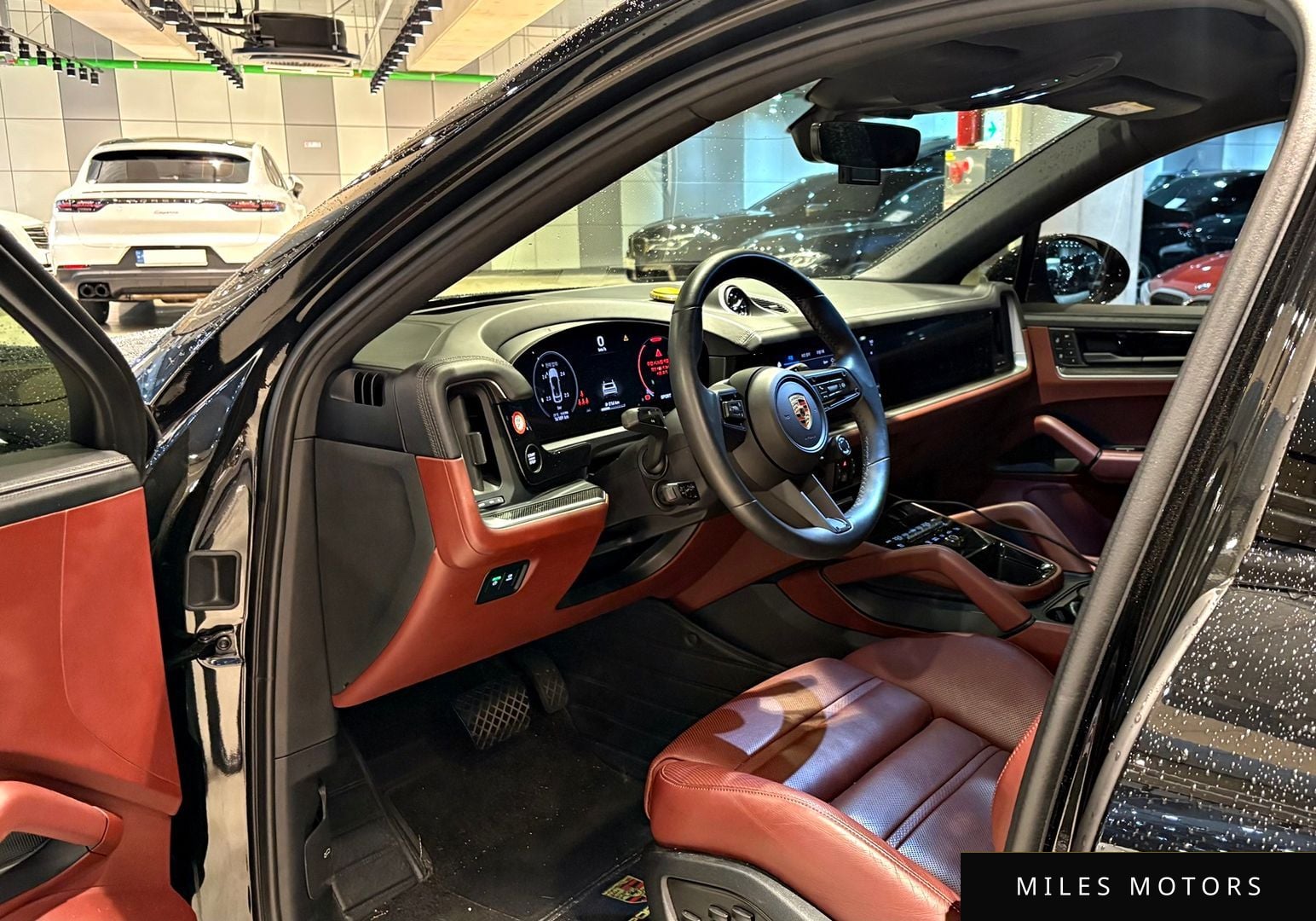 Porsche Cayenne 2024 — миниатюра 10