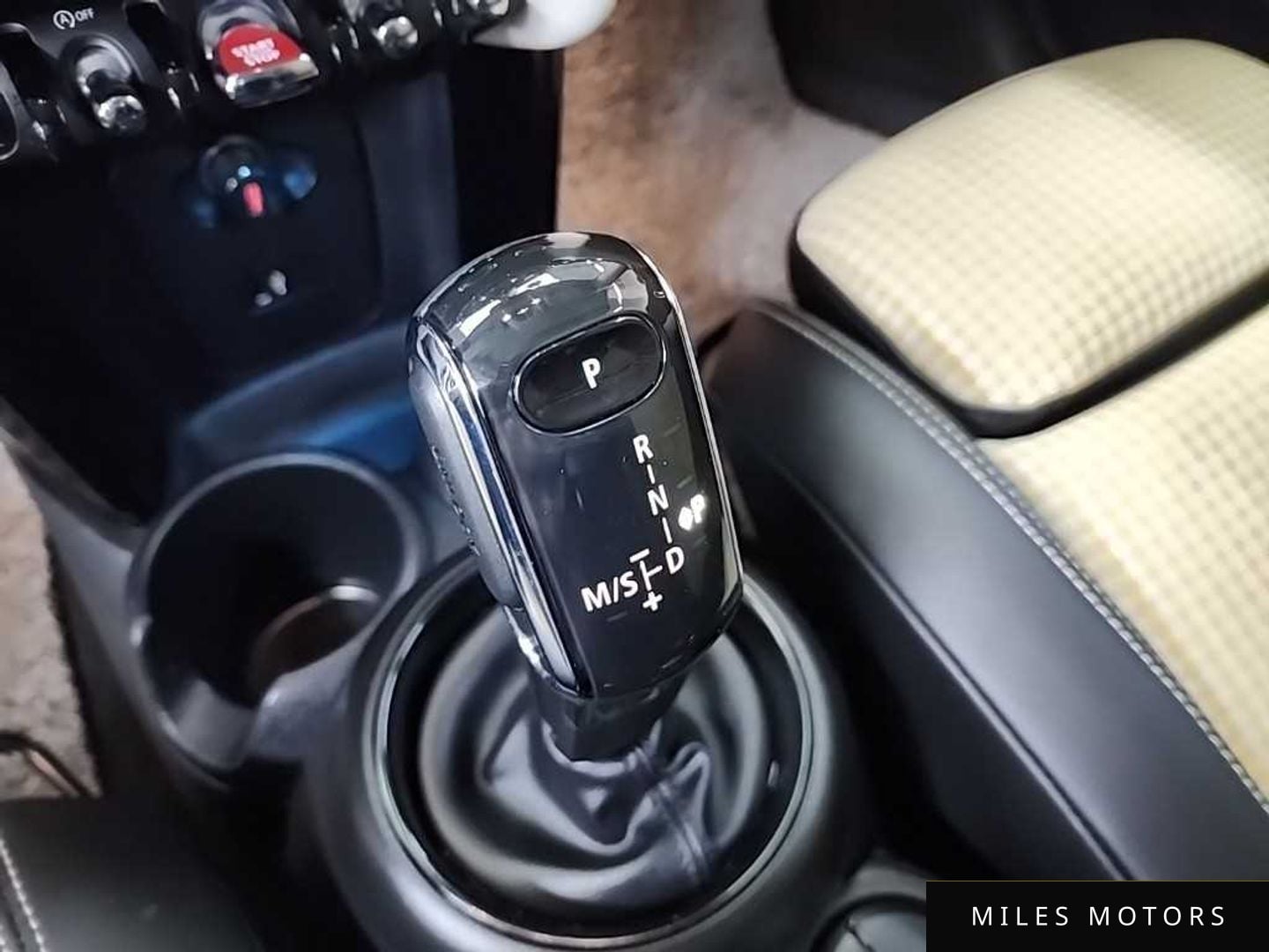 MINI Cooper 2022 — миниатюра 10