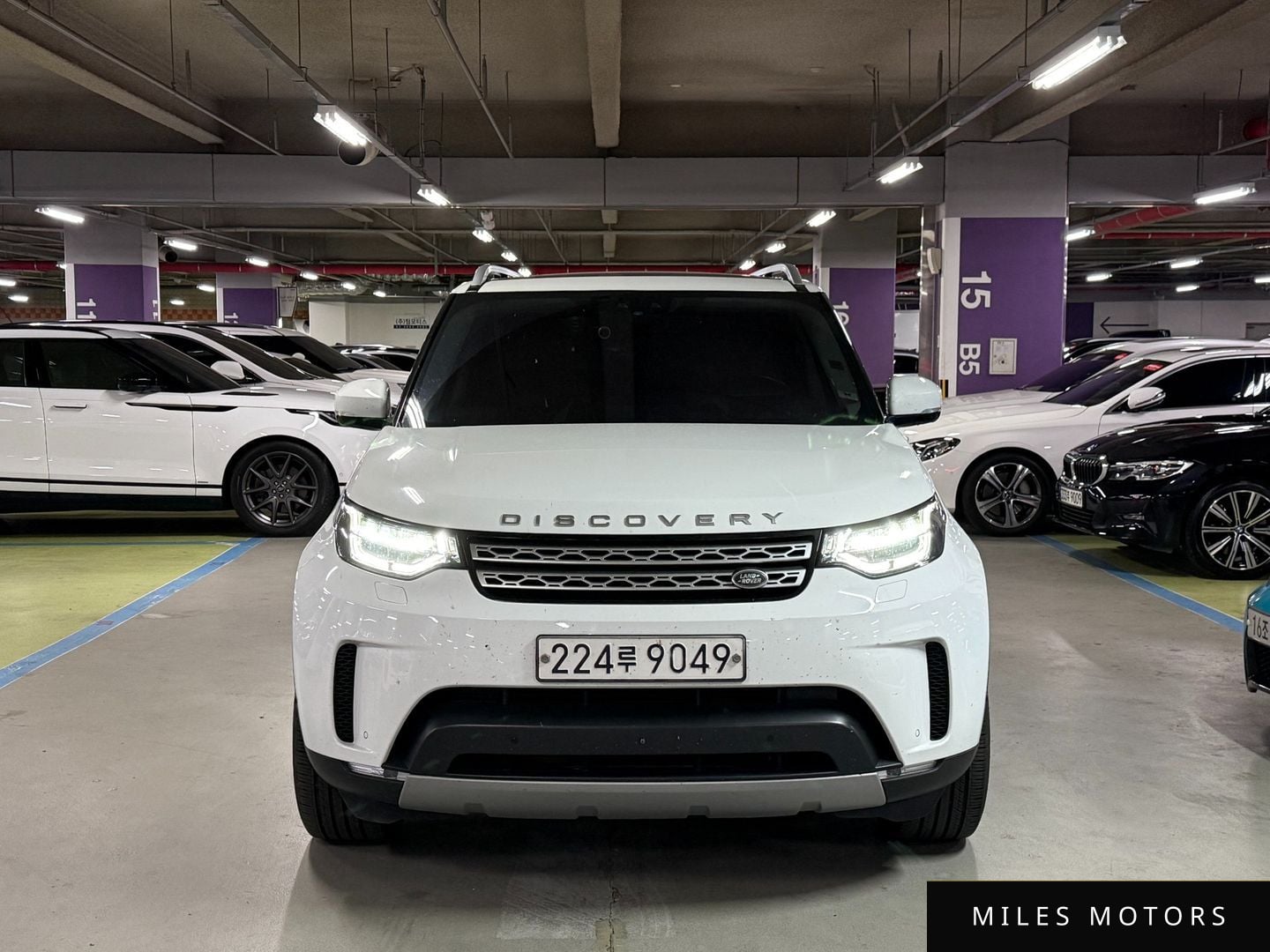 Land Rover Discovery 2019 — фото 1 из 12