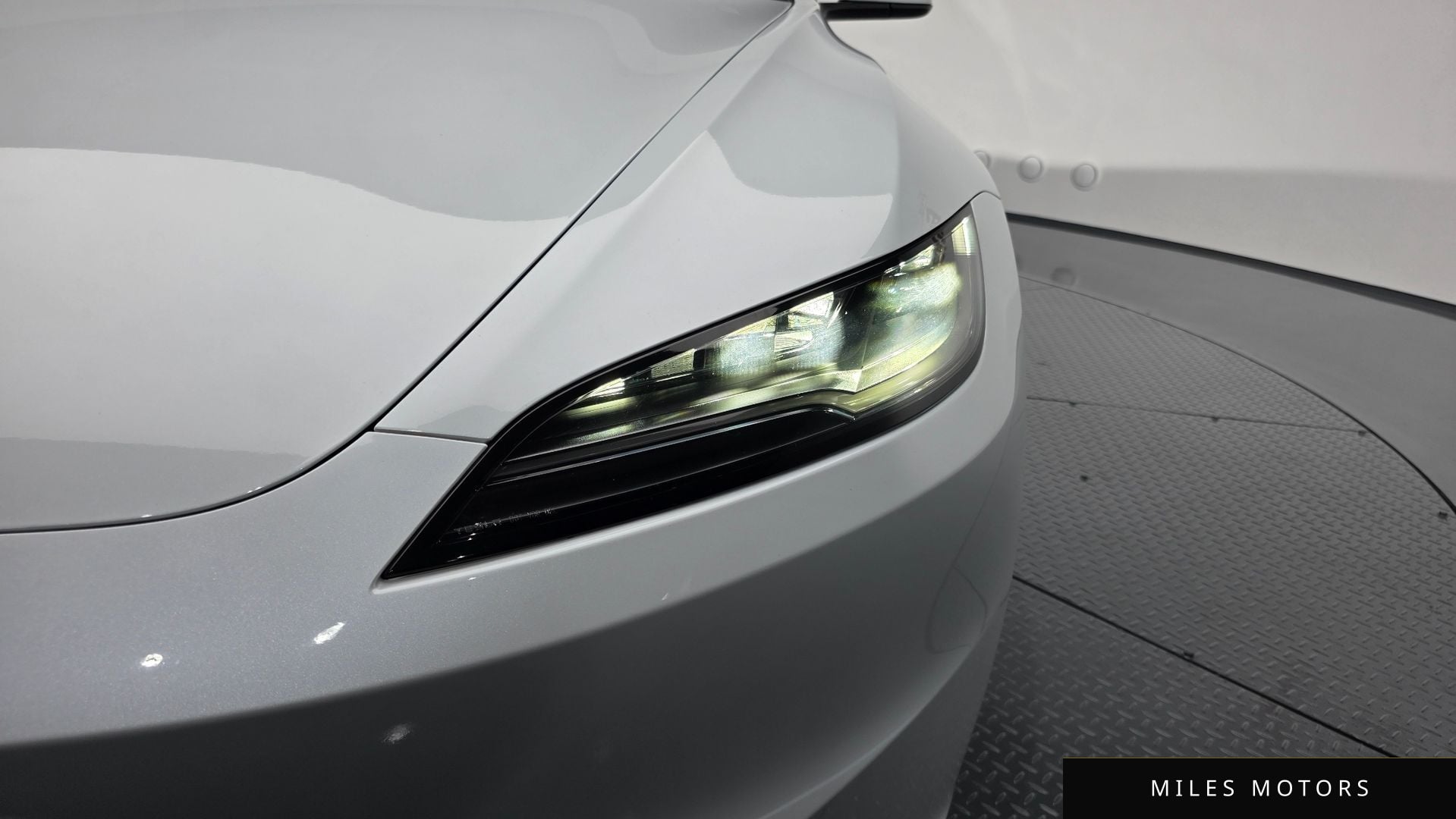 Tesla Model 3 2024 — миниатюра 7