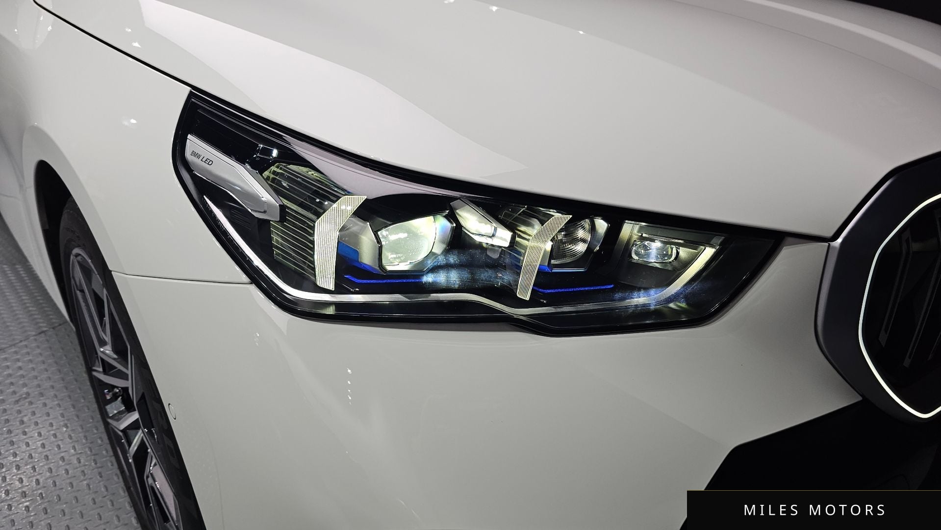 BMW 5 Series (G60) 2025 — миниатюра 8
