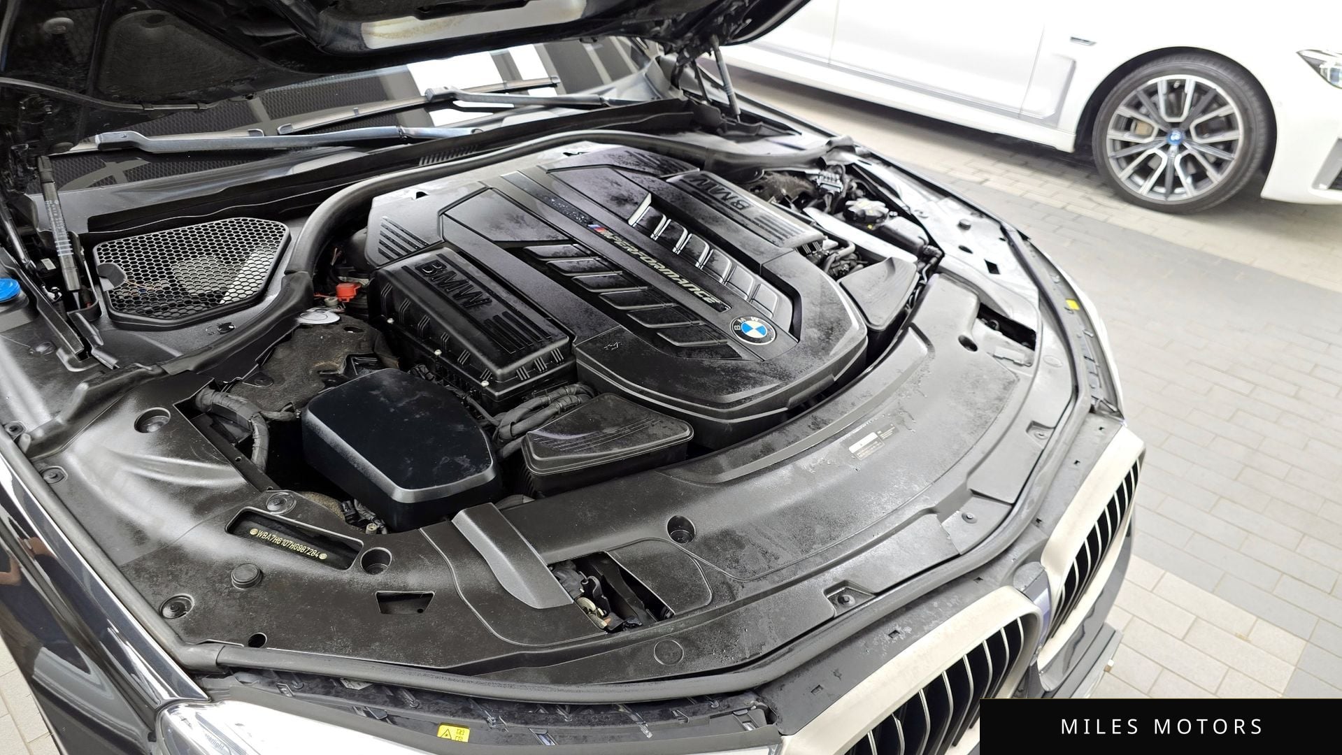 BMW 7 Series (G11) 2017 — миниатюра 6