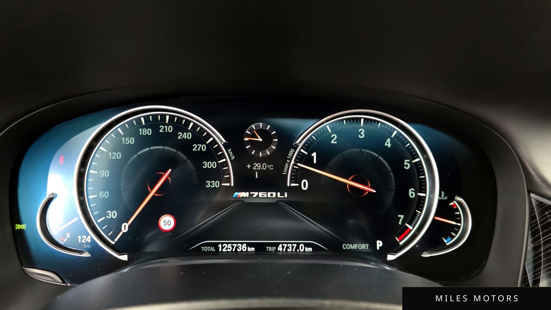 BMW 7 Series (G11) 2017 — миниатюра 11