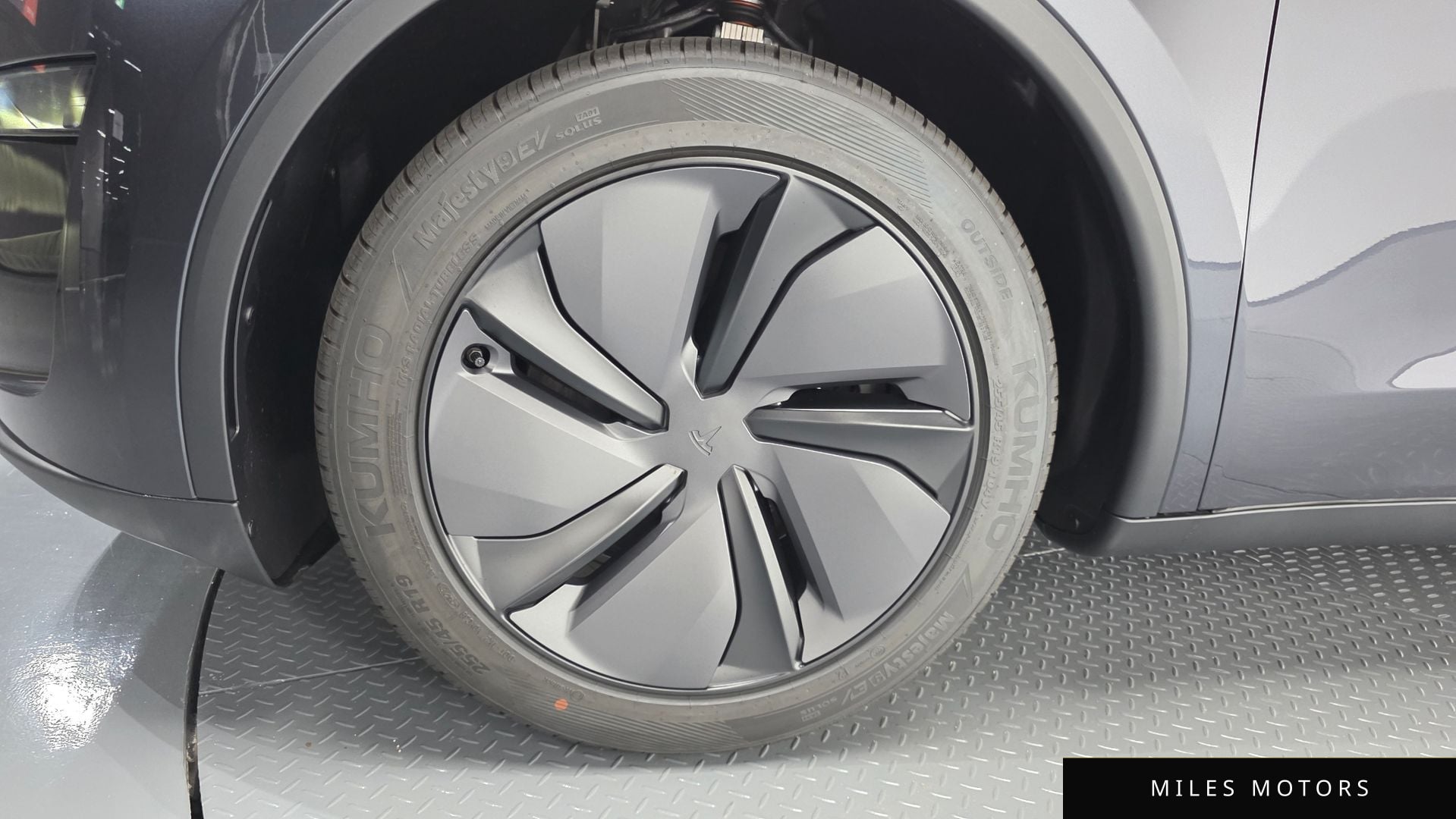 Tesla Model Y 2026 — миниатюра 4