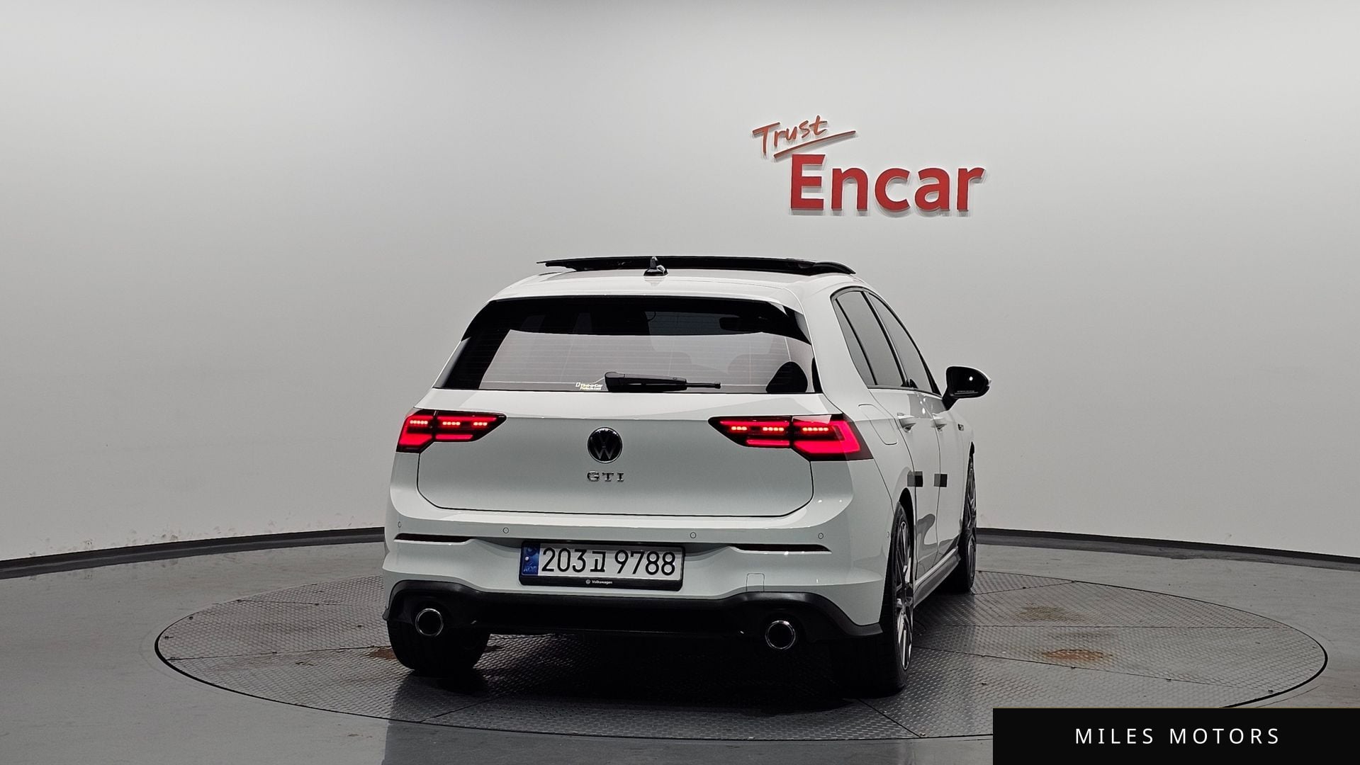 Volkswagen Golf 2023 — миниатюра 3