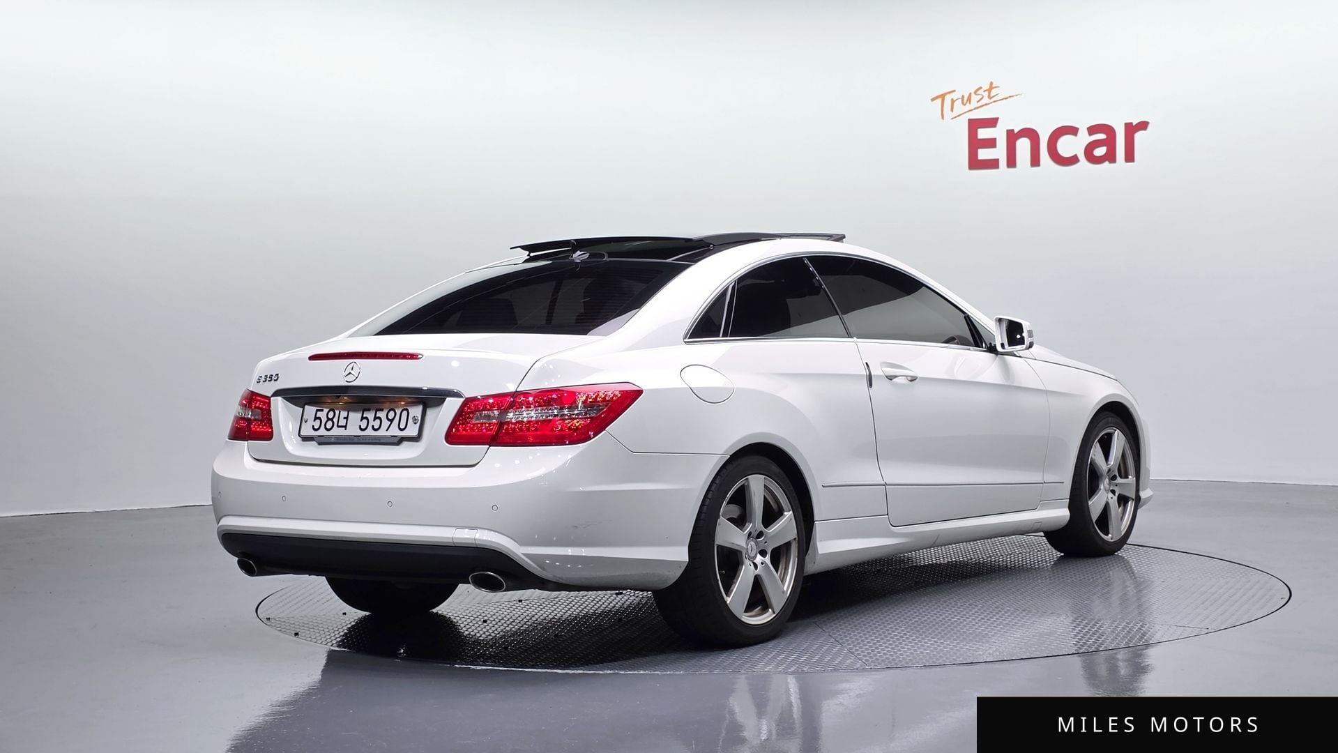 Mercedes-Benz E-Class W212 2011 — миниатюра 2