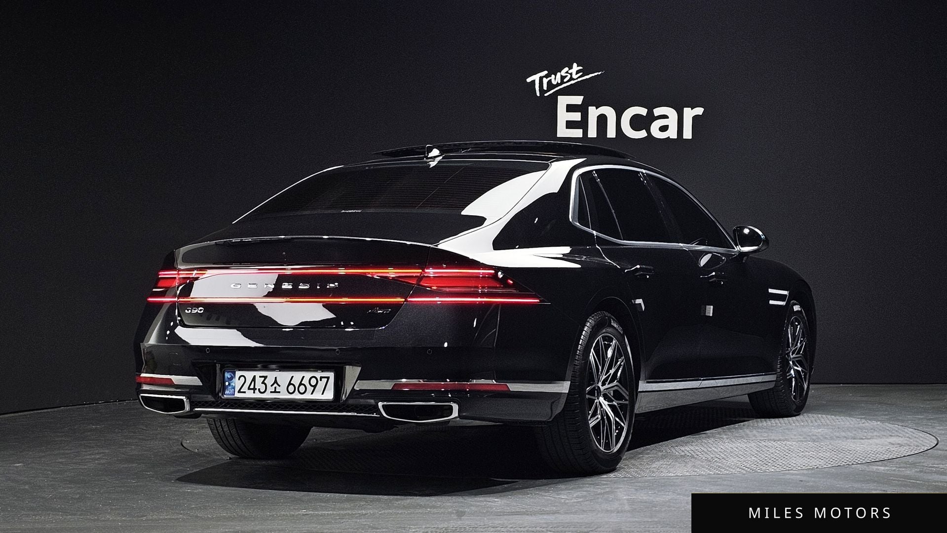 Genesis G90 (RS4) 2022 — миниатюра 2