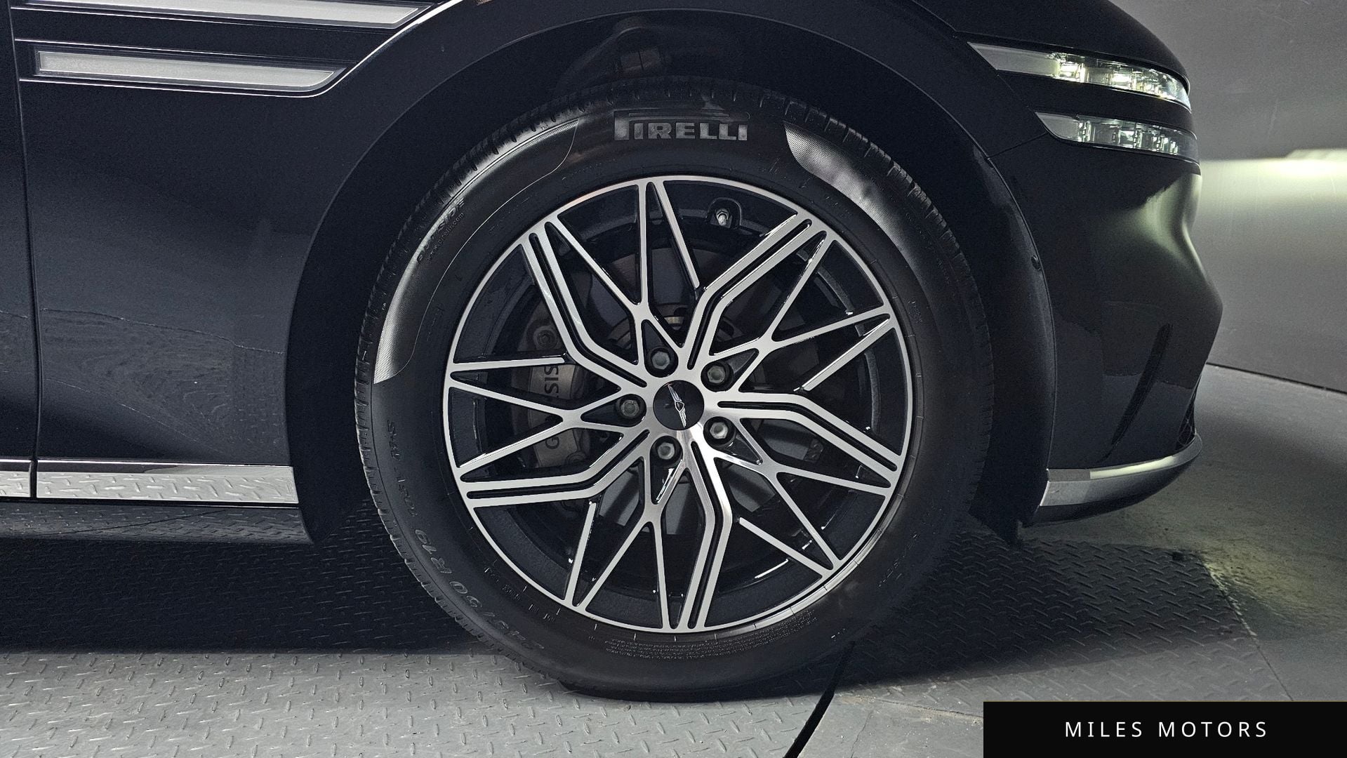 Genesis G90 (RS4) 2022 — миниатюра 7