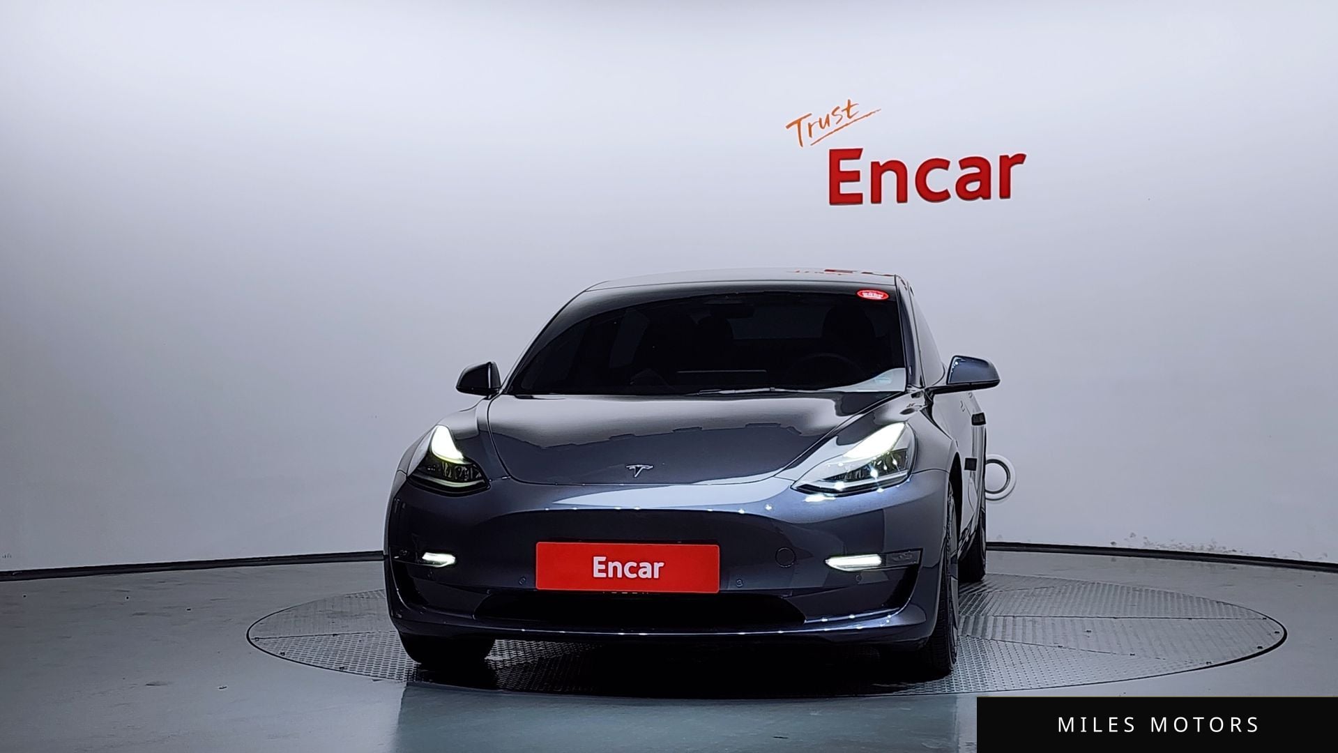 Tesla Model 3 2022 — миниатюра 3