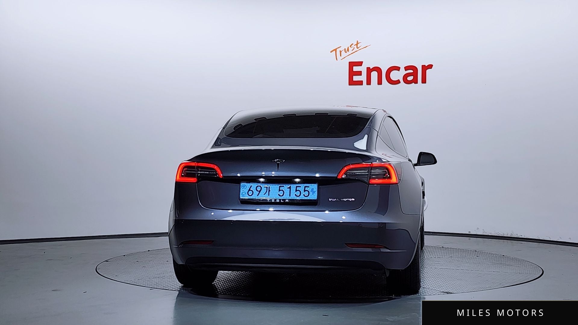Tesla Model 3 2022 — миниатюра 4