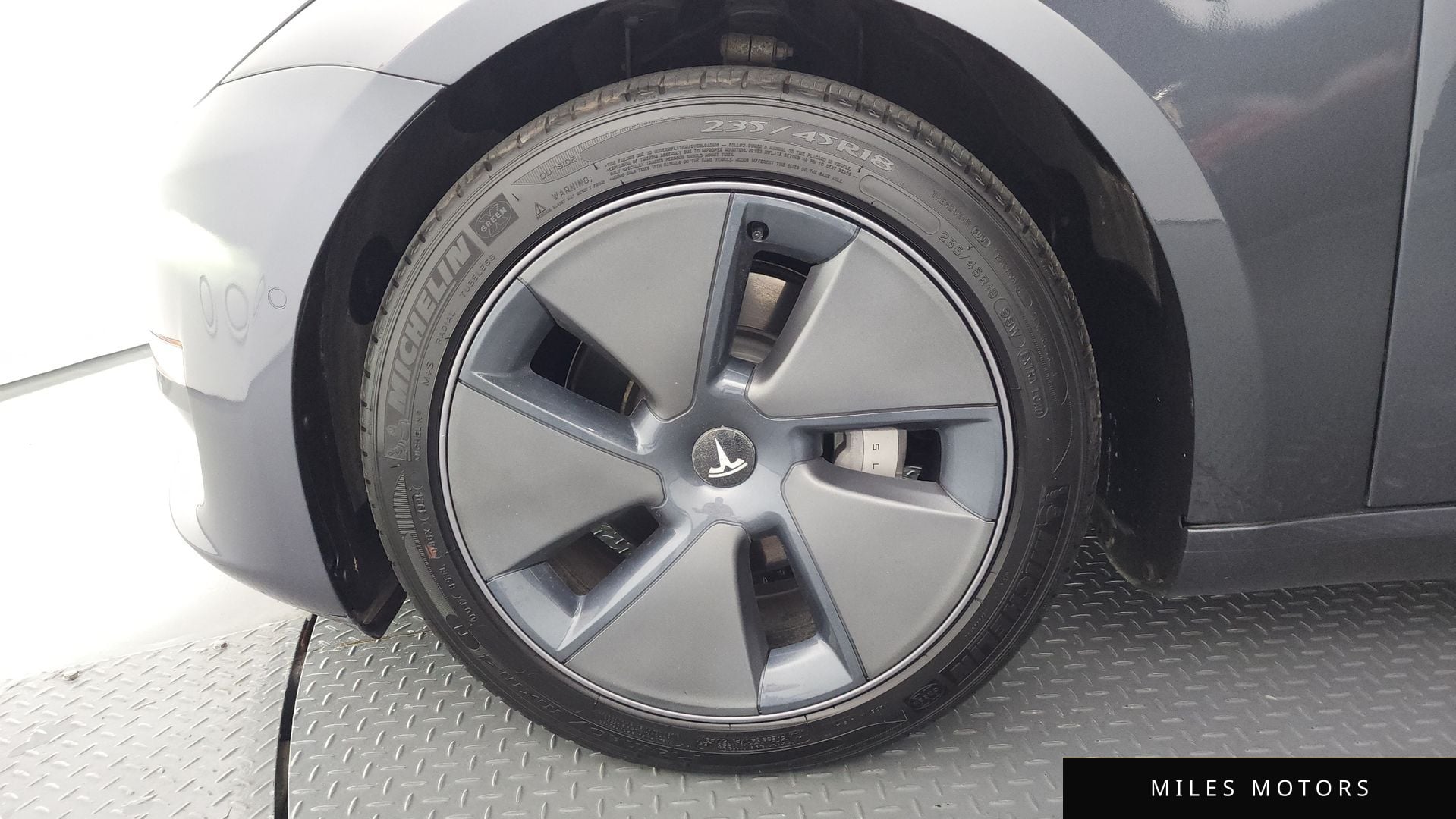 Tesla Model 3 2022 — миниатюра 5