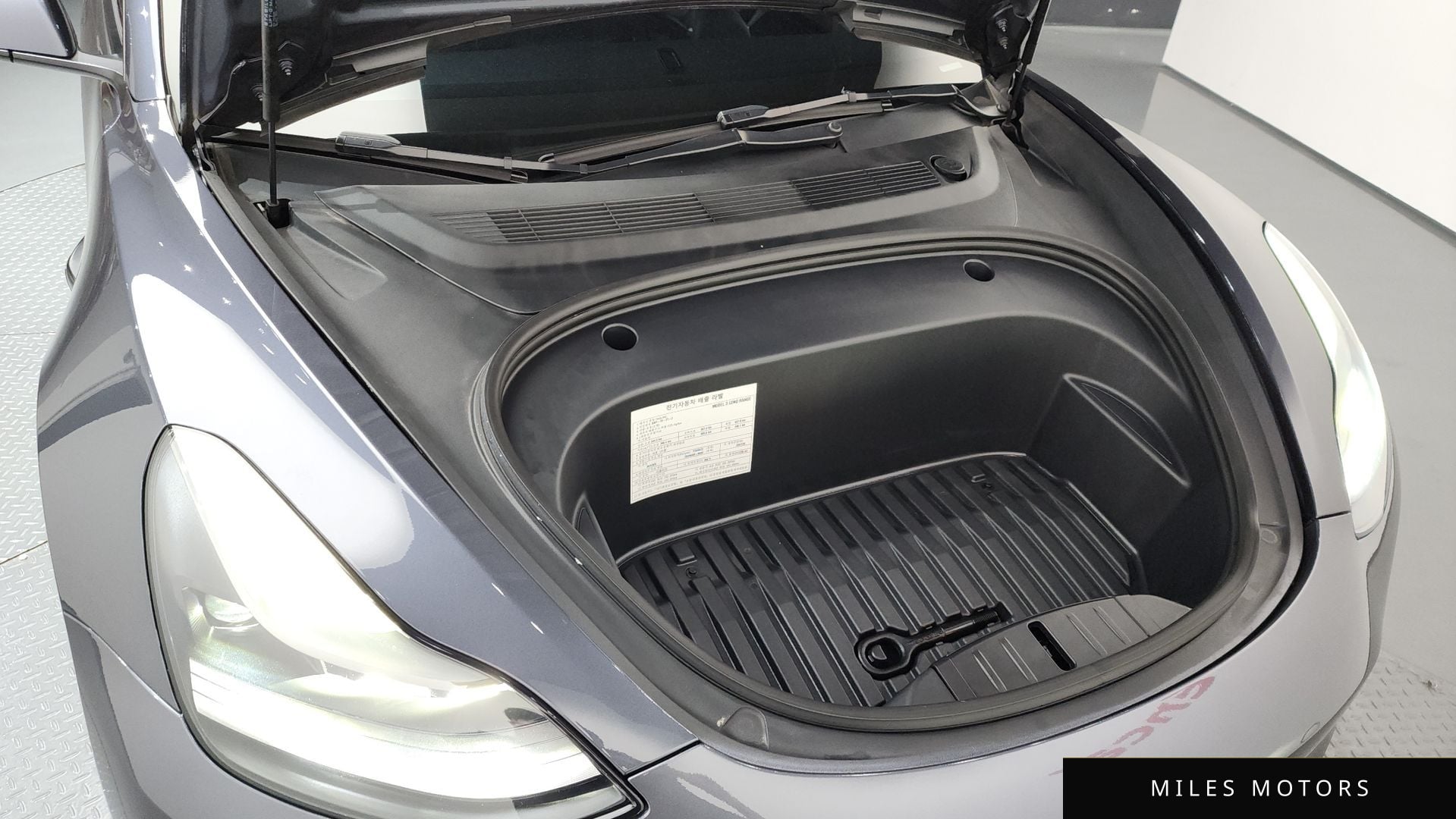 Tesla Model 3 2022 — миниатюра 6