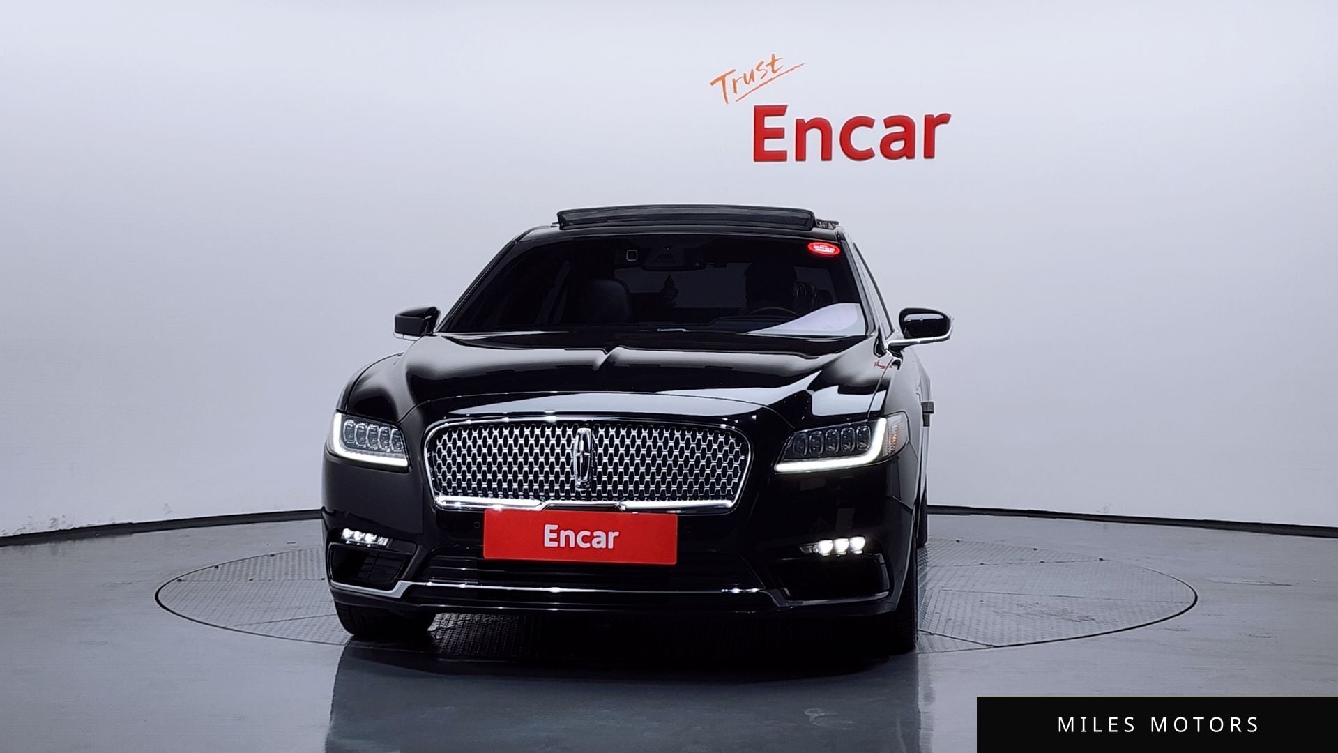 Lincoln Continental 2020 — миниатюра 3