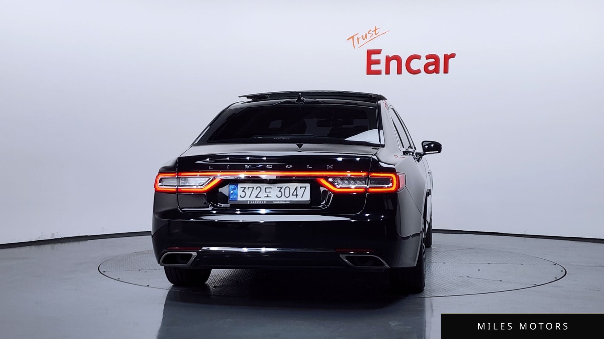 Lincoln Continental 2020 — миниатюра 4