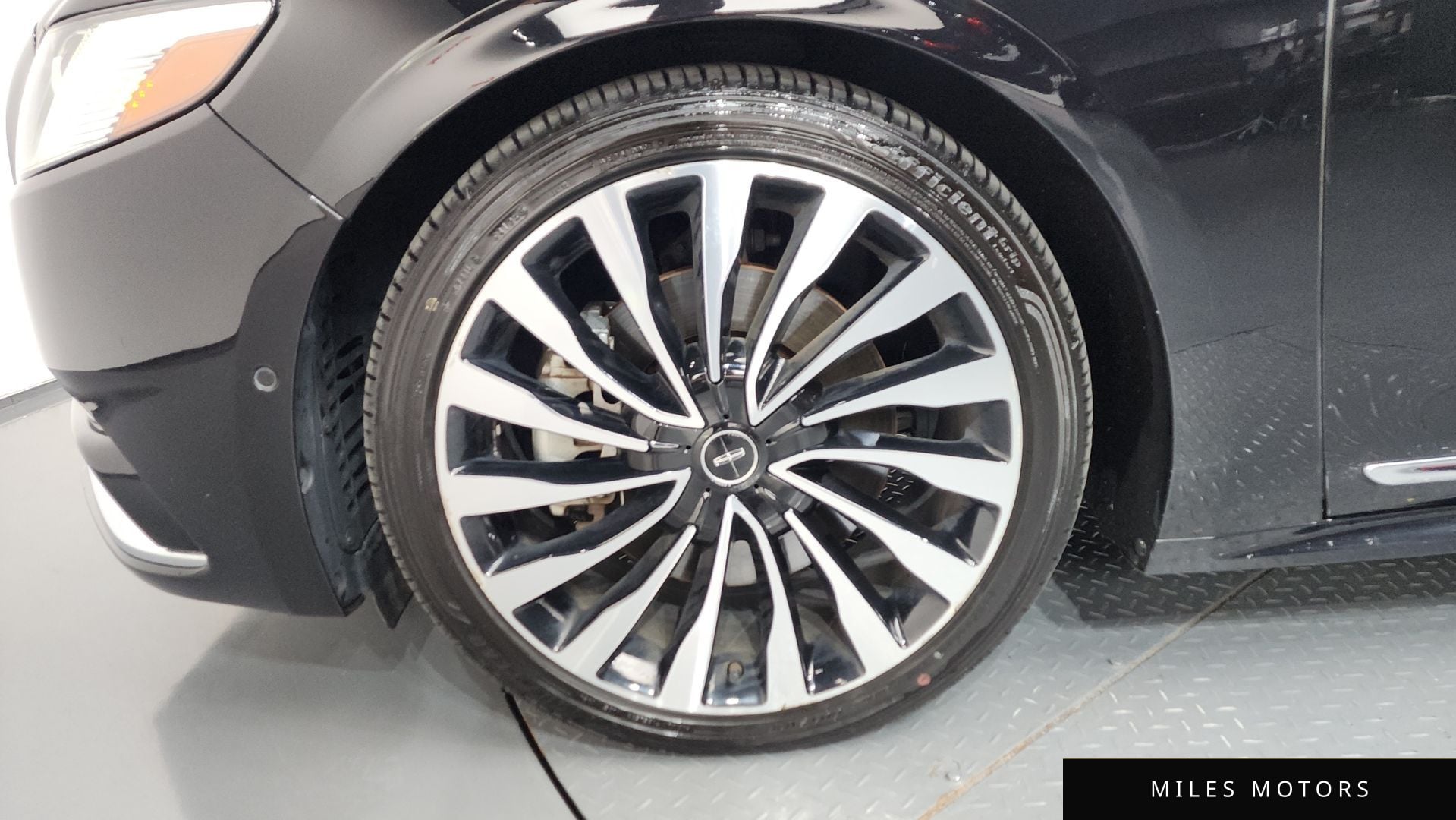 Lincoln Continental 2020 — миниатюра 5