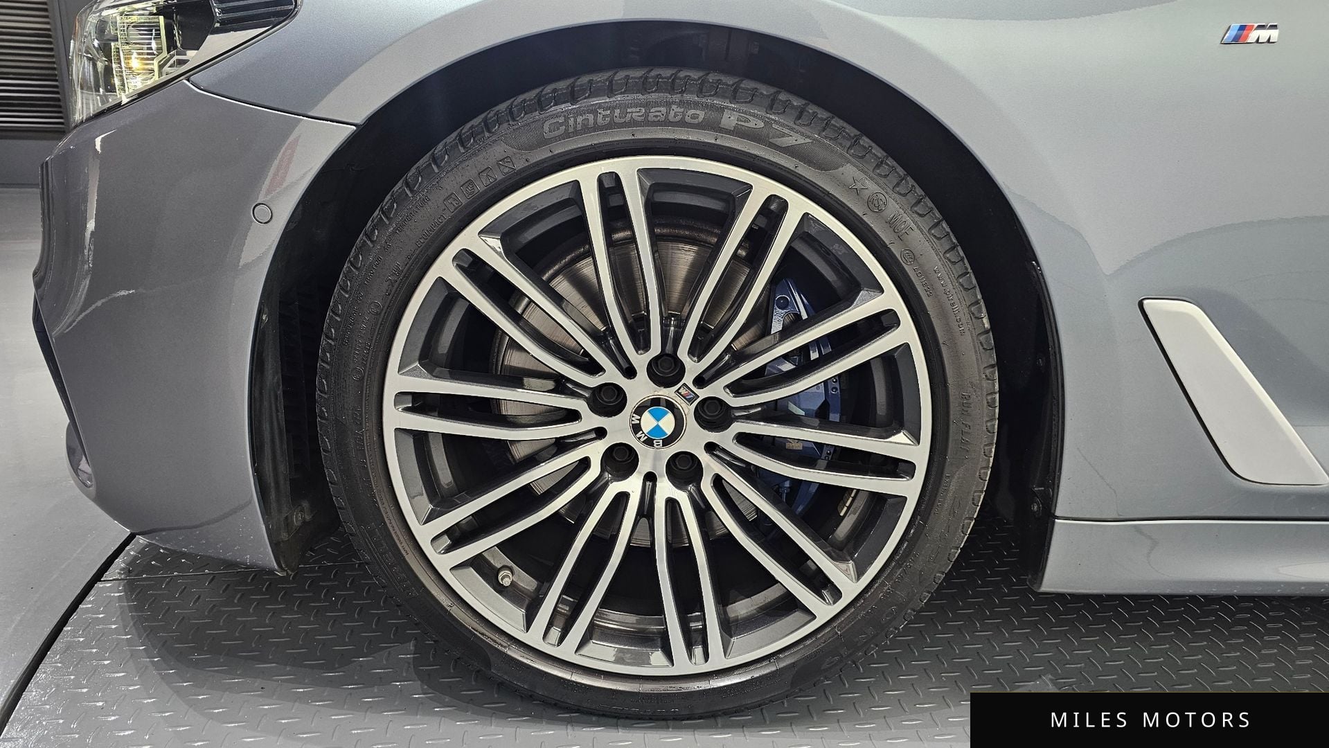 BMW 5 Series (G30) 2019 — миниатюра 4